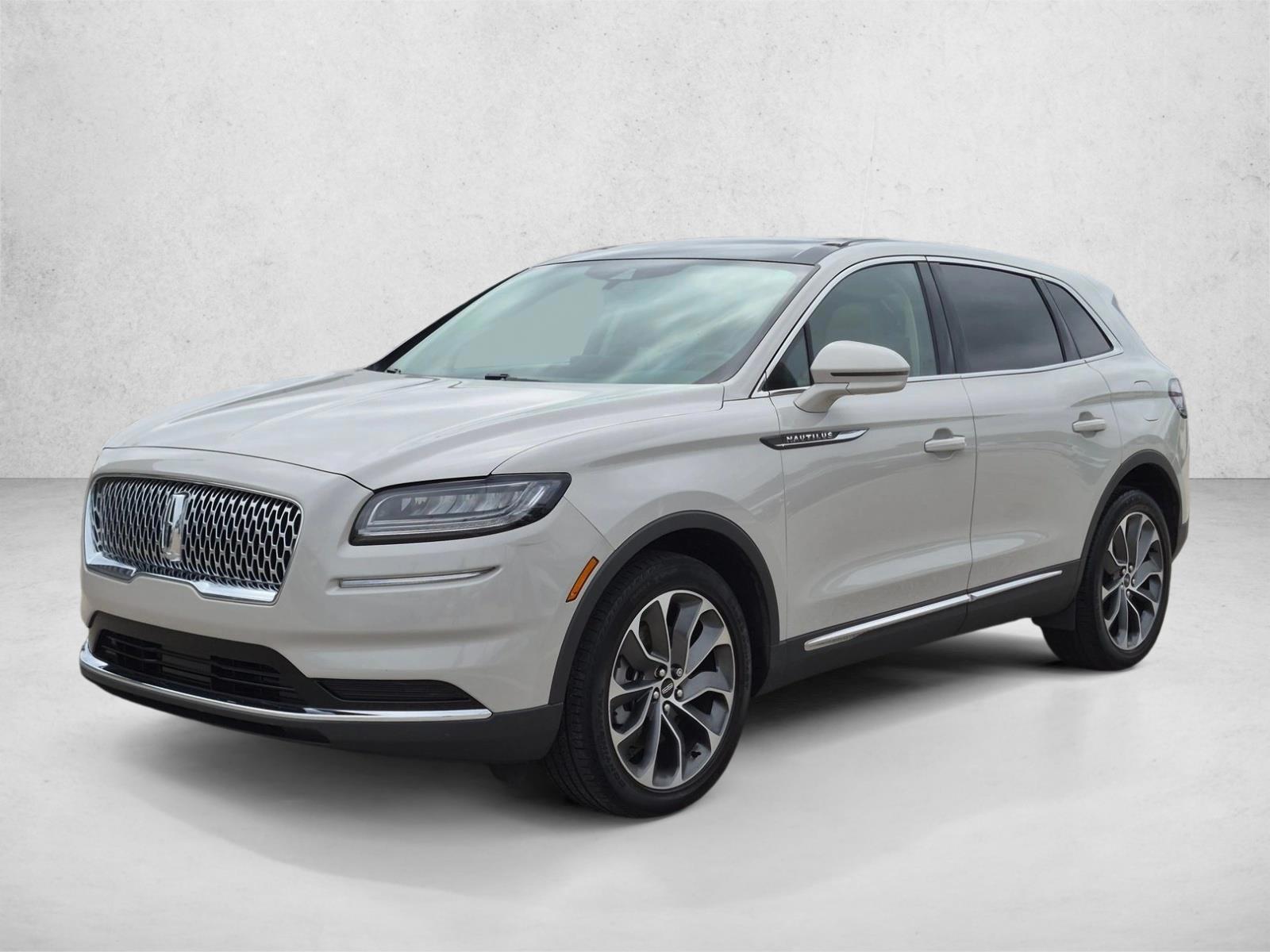 Thumbnail: 2022 Lincoln Nautilus - 1