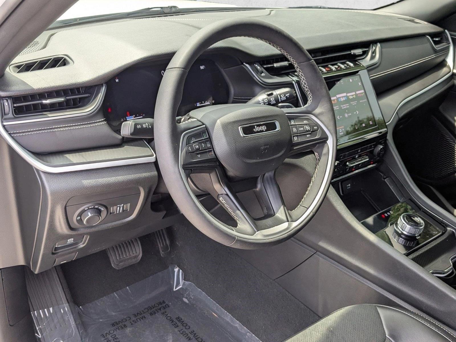 Thumbnail: 2025 Jeep Grand Cherokee L - 3