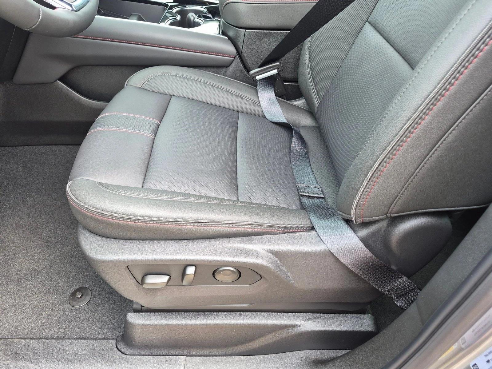 Thumbnail: 2026 Chevrolet Suburban - 4