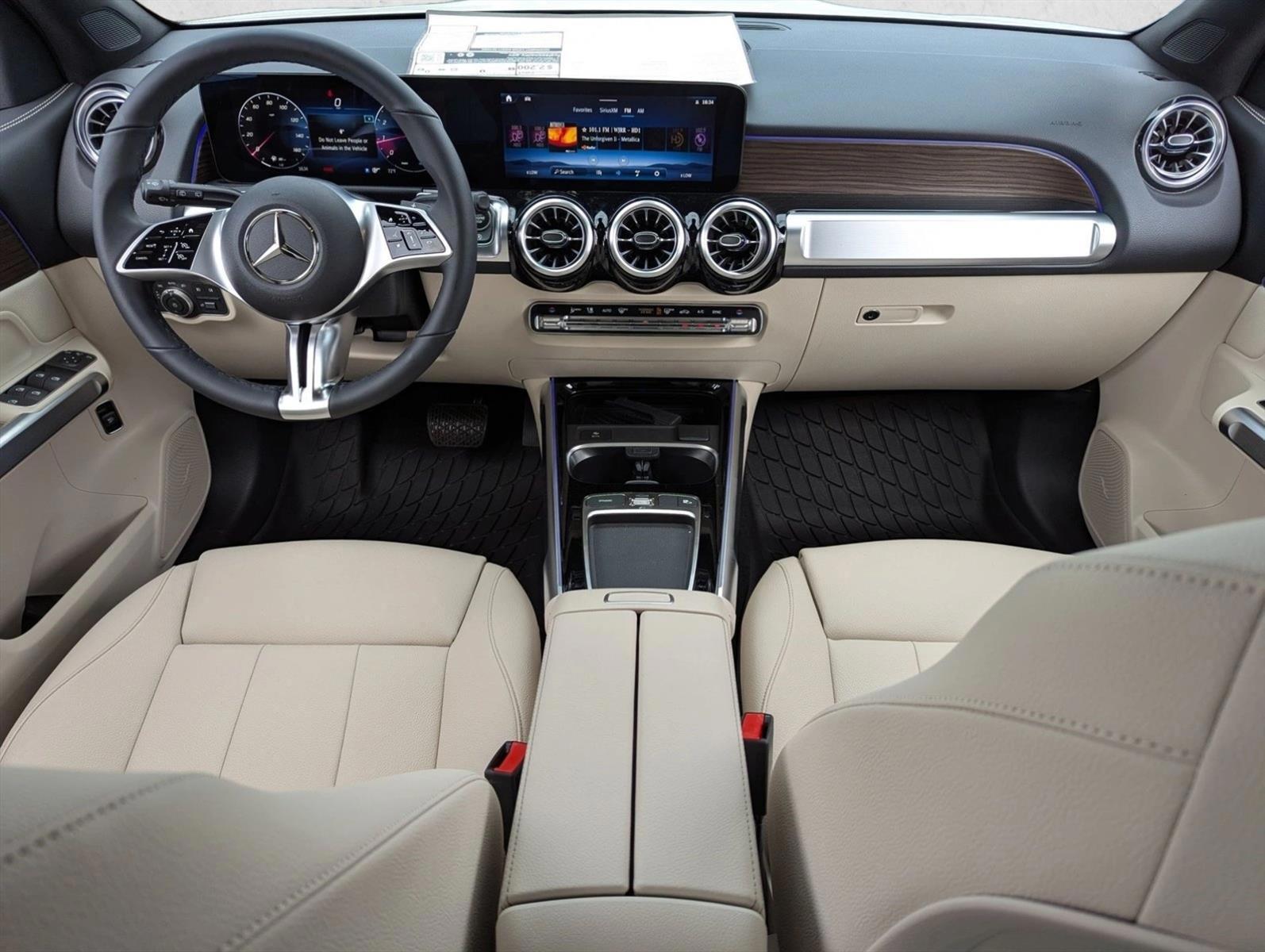 Thumbnail: 2026 Mercedes-Benz GLB - 4