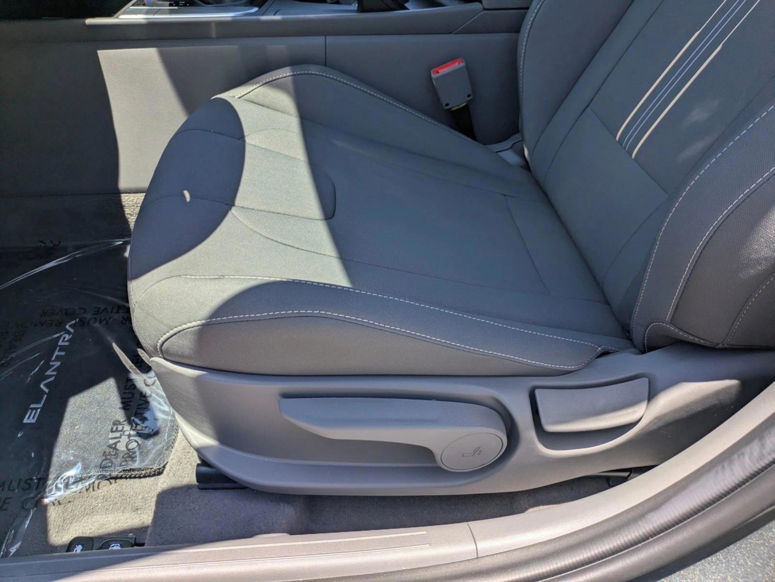 Thumbnail: 2026 Hyundai Elantra - 6