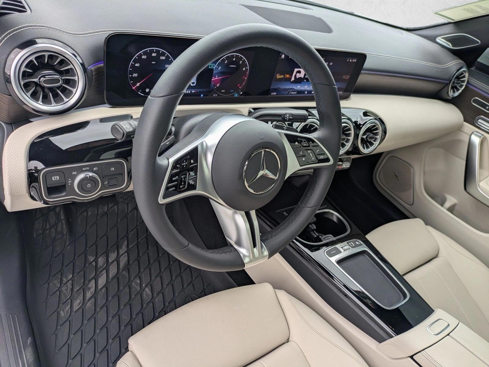 Thumbnail: 2025 Mercedes-Benz CLA - 3