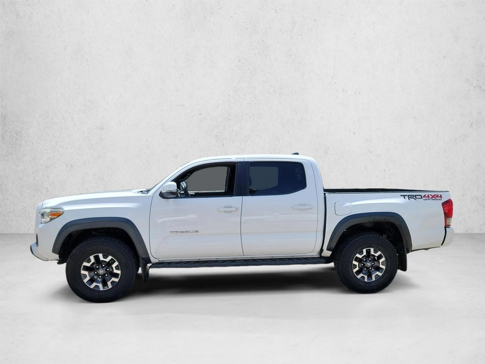 Thumbnail: 2017 Toyota Tacoma - 2