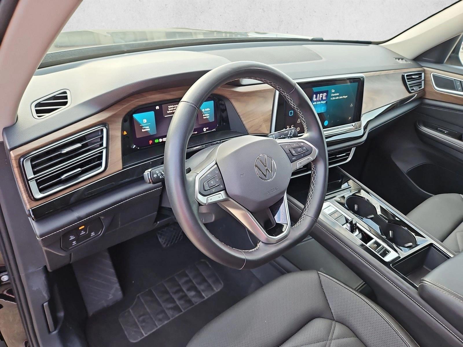 Thumbnail: 2025 Volkswagen Atlas - 3