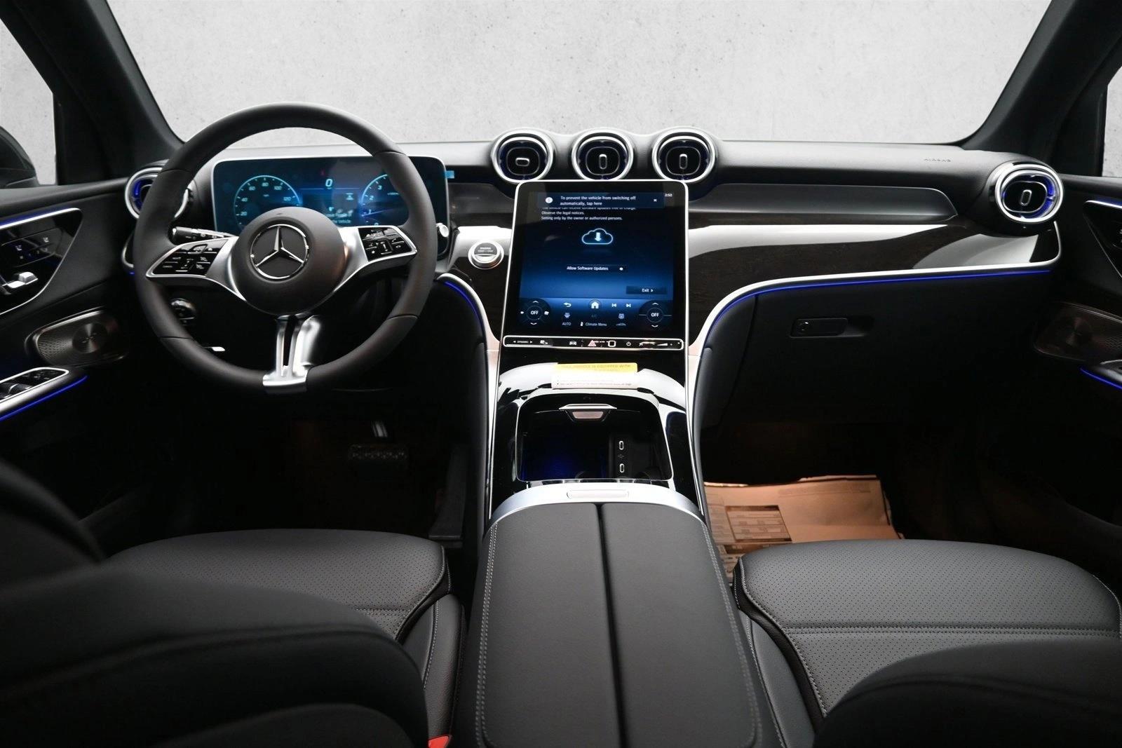 Thumbnail: 2026 Mercedes-Benz GLC - 4