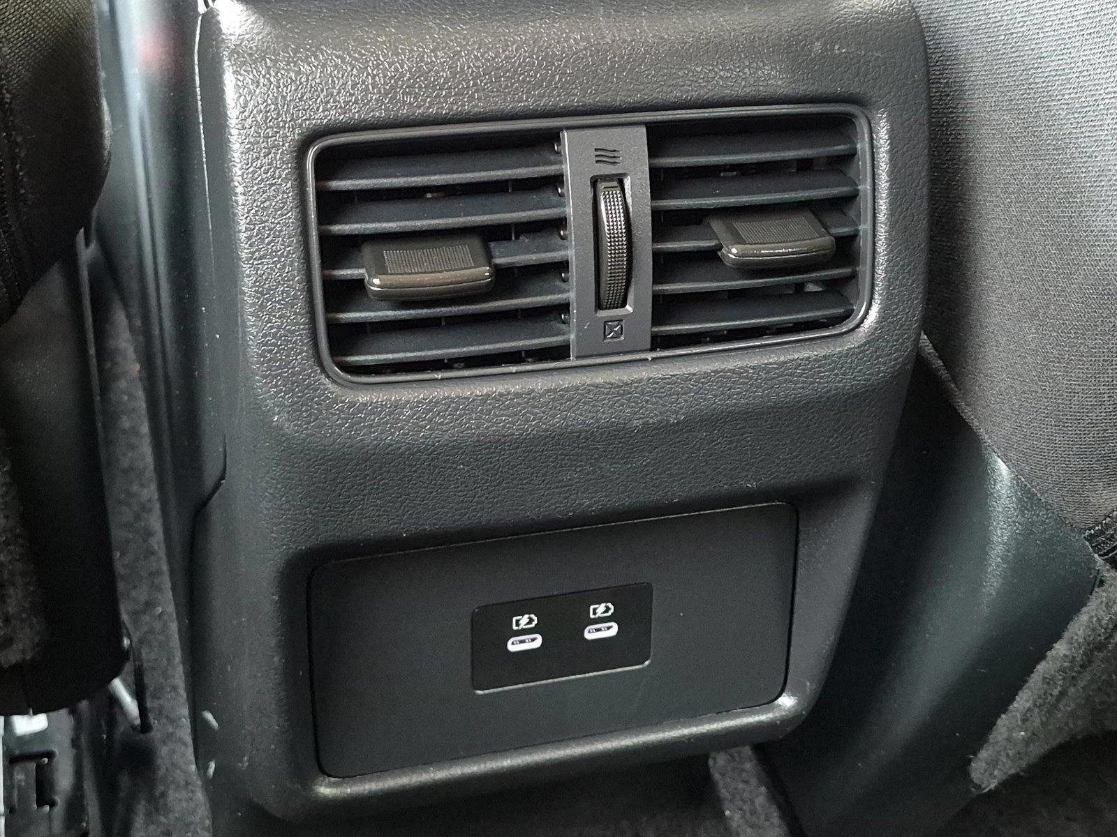 2025 Nissan Rogue SV - Photo 16