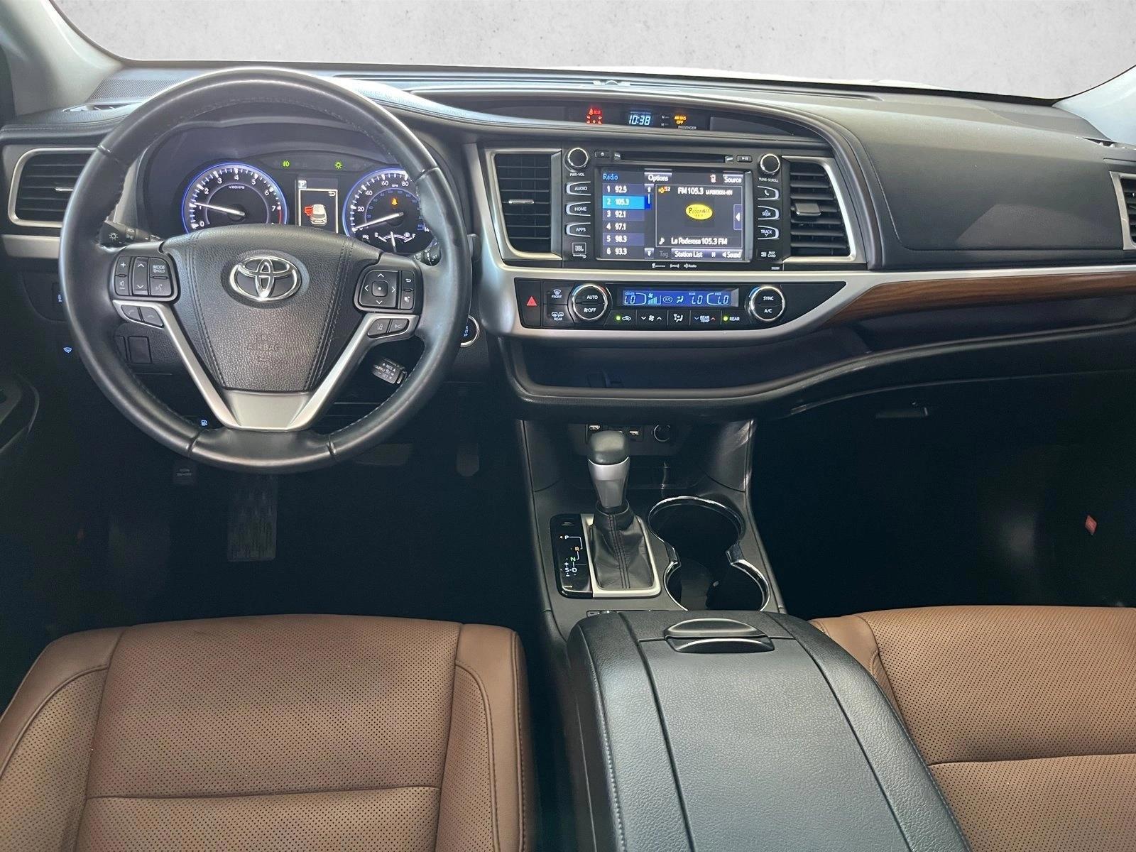 Thumbnail: 2019 Toyota Highlander - 3