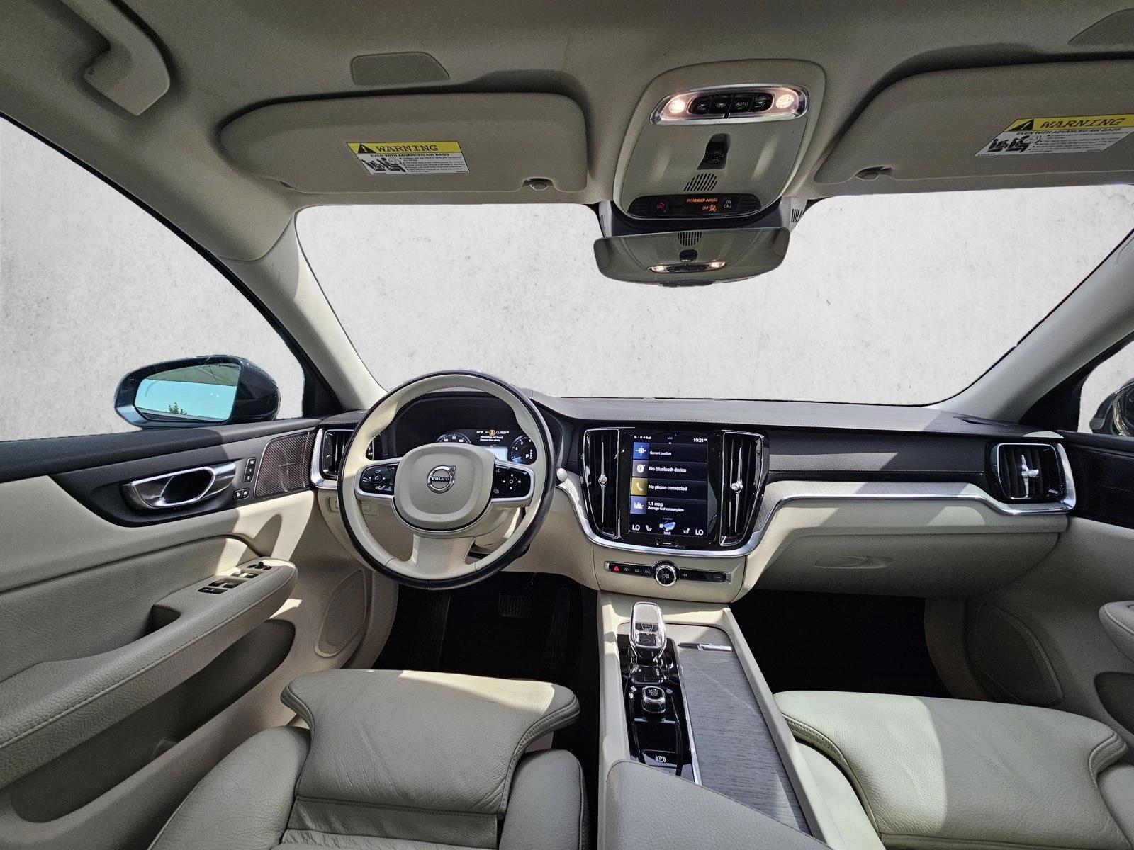 Thumbnail: 2022 Volvo S60 - 3