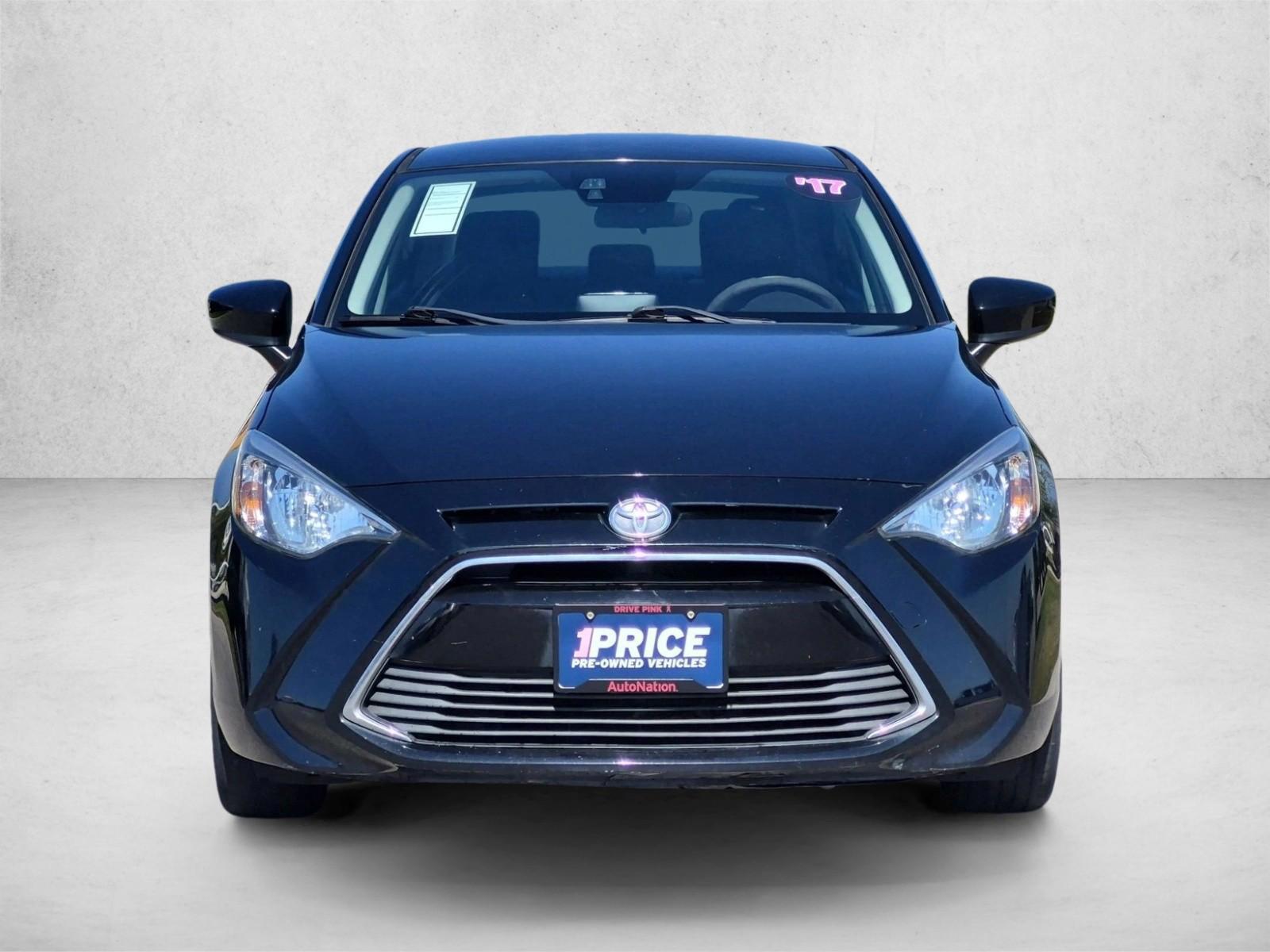 2017 Toyota Yaris iA, photo 2