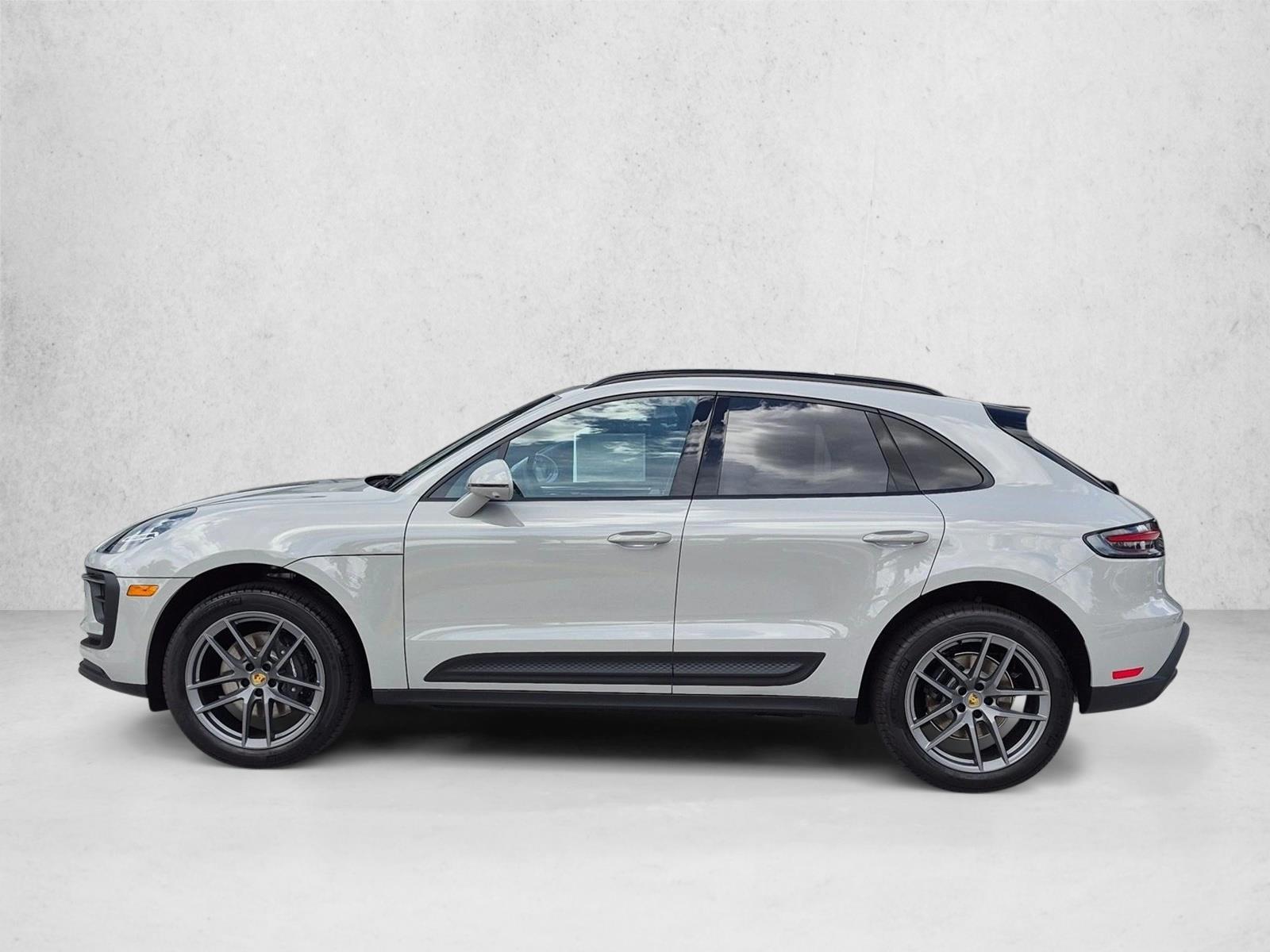 Thumbnail: 2026 Porsche Macan - 2
