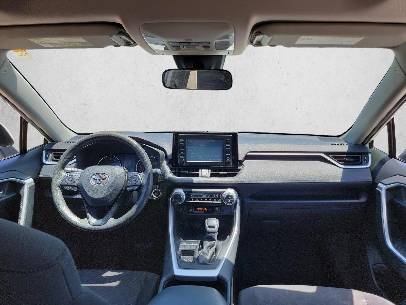 Thumbnail: 2019 Toyota RAV4 - 3