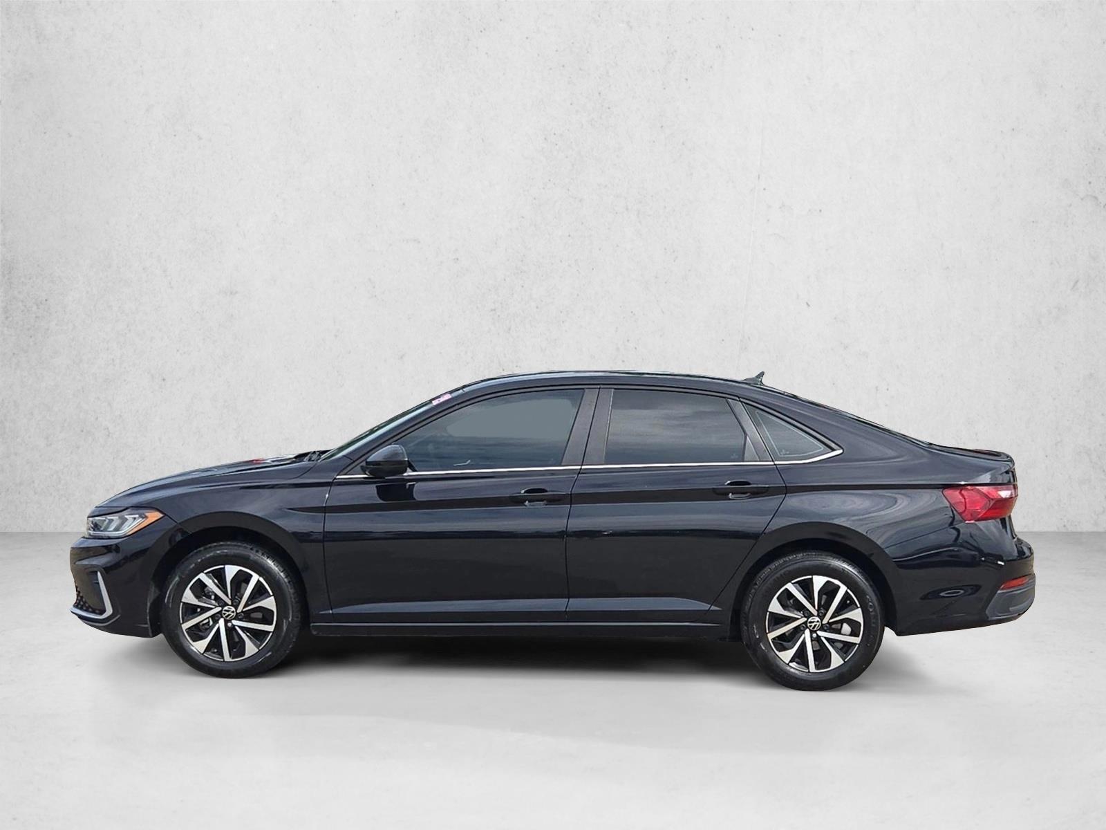 Thumbnail: 2025 Volkswagen Jetta - 2