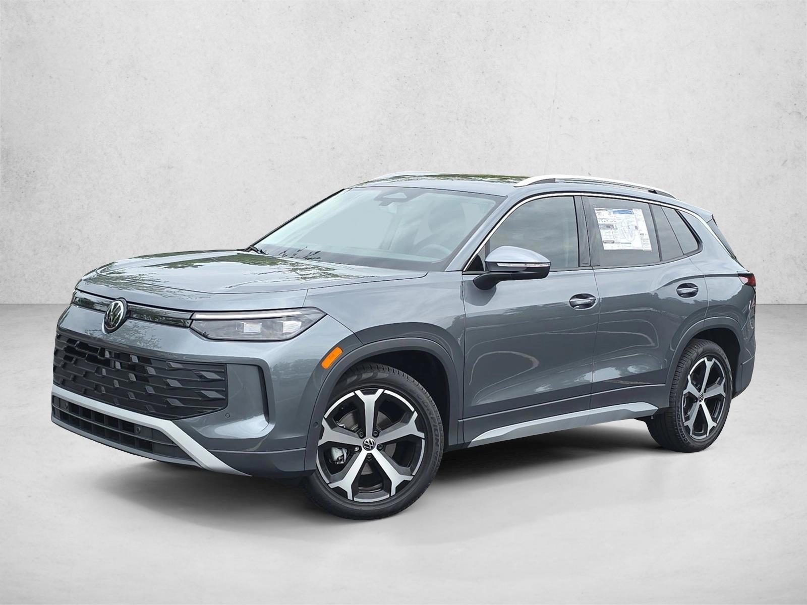 Thumbnail: 2026 Volkswagen Tiguan - 1