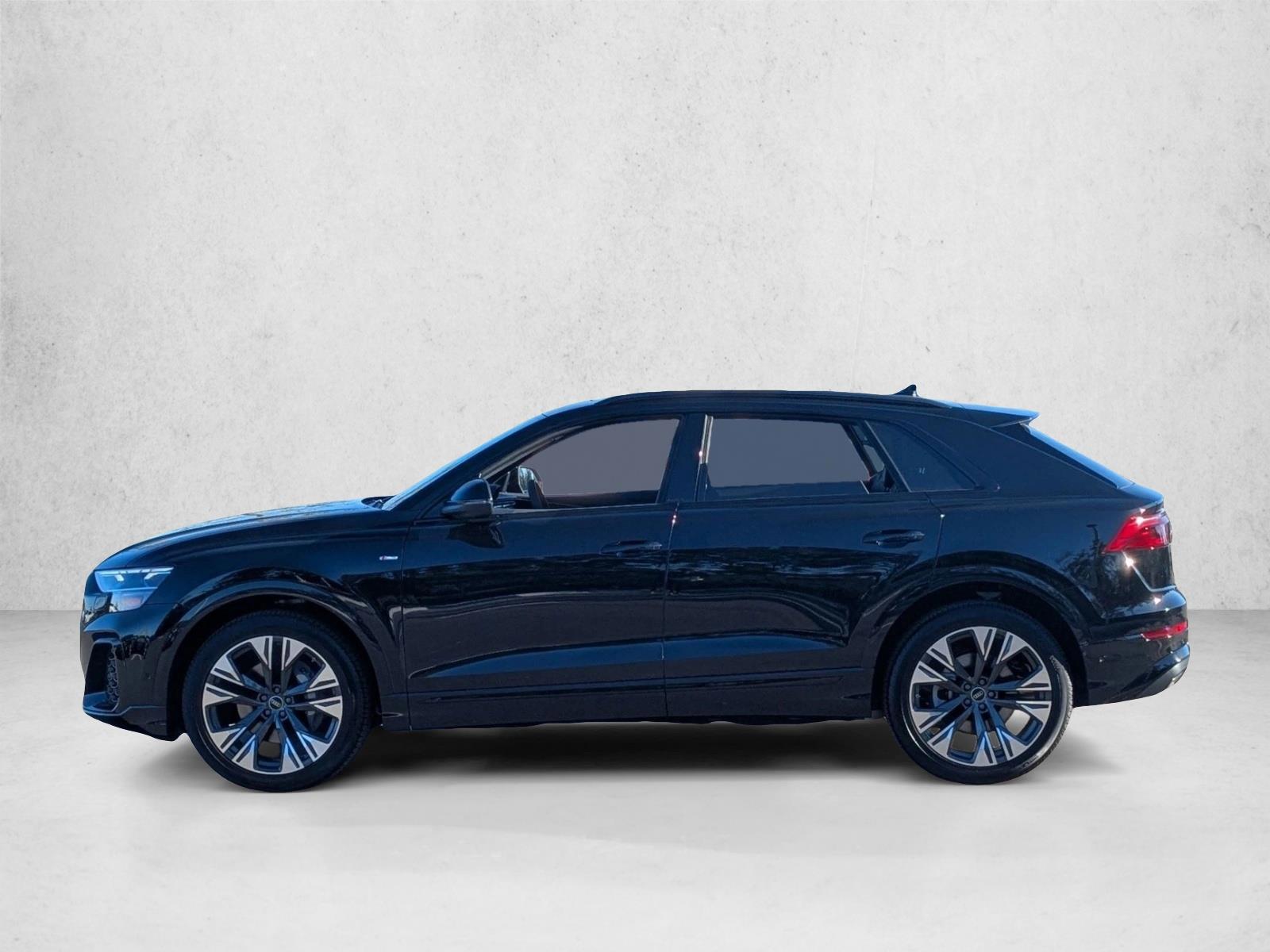 Thumbnail: 2026 Audi Q8 - 2