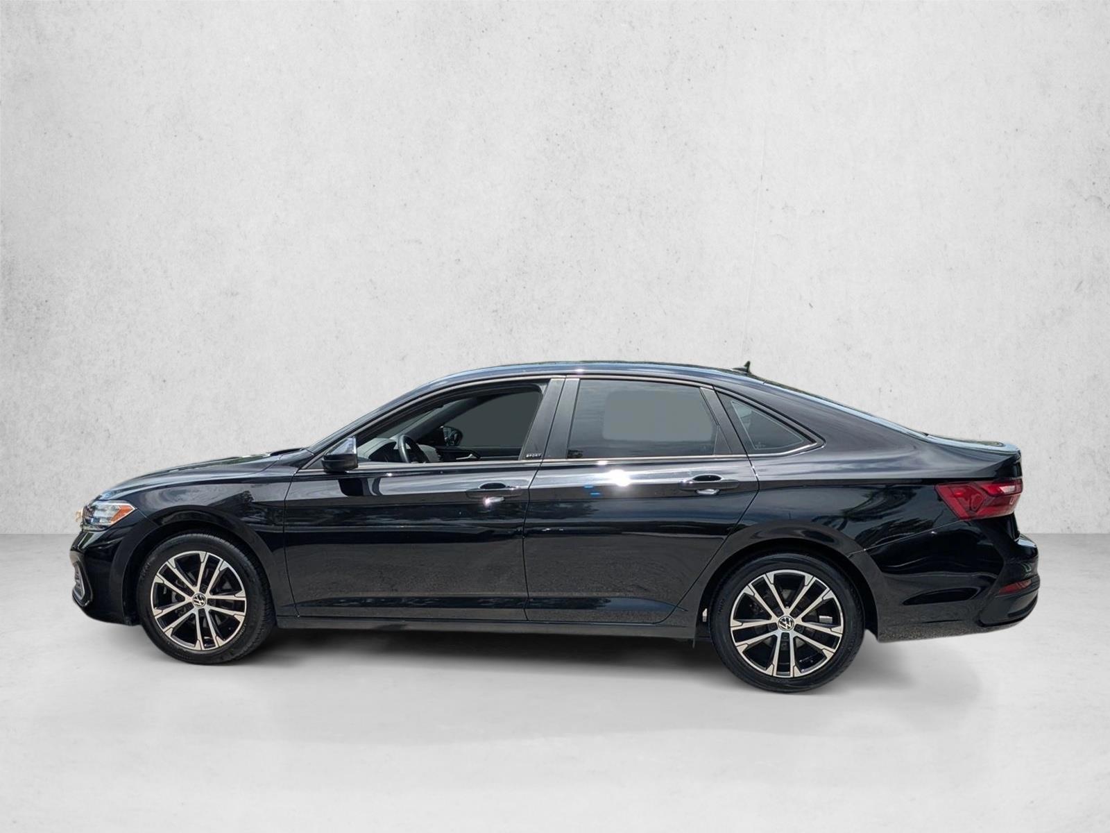 Thumbnail: 2024 Volkswagen Jetta - 2