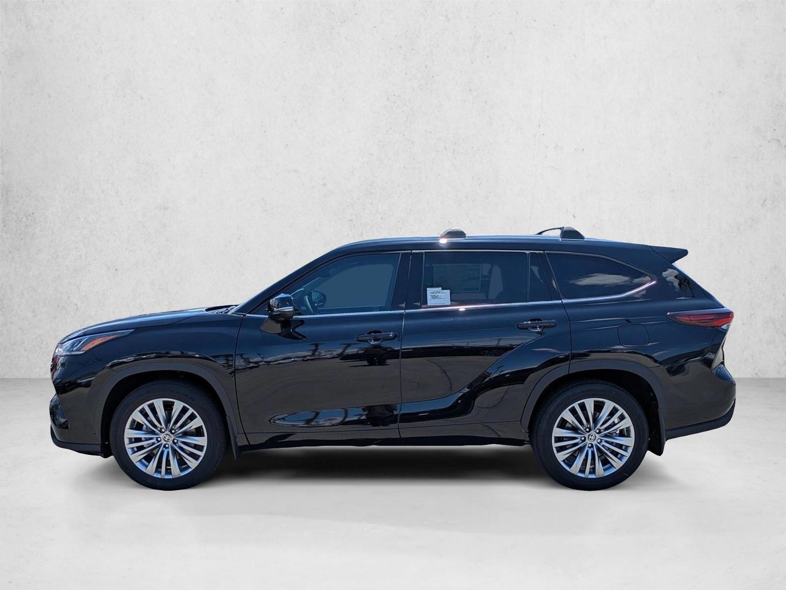 Thumbnail: 2026 Toyota Highlander - 2