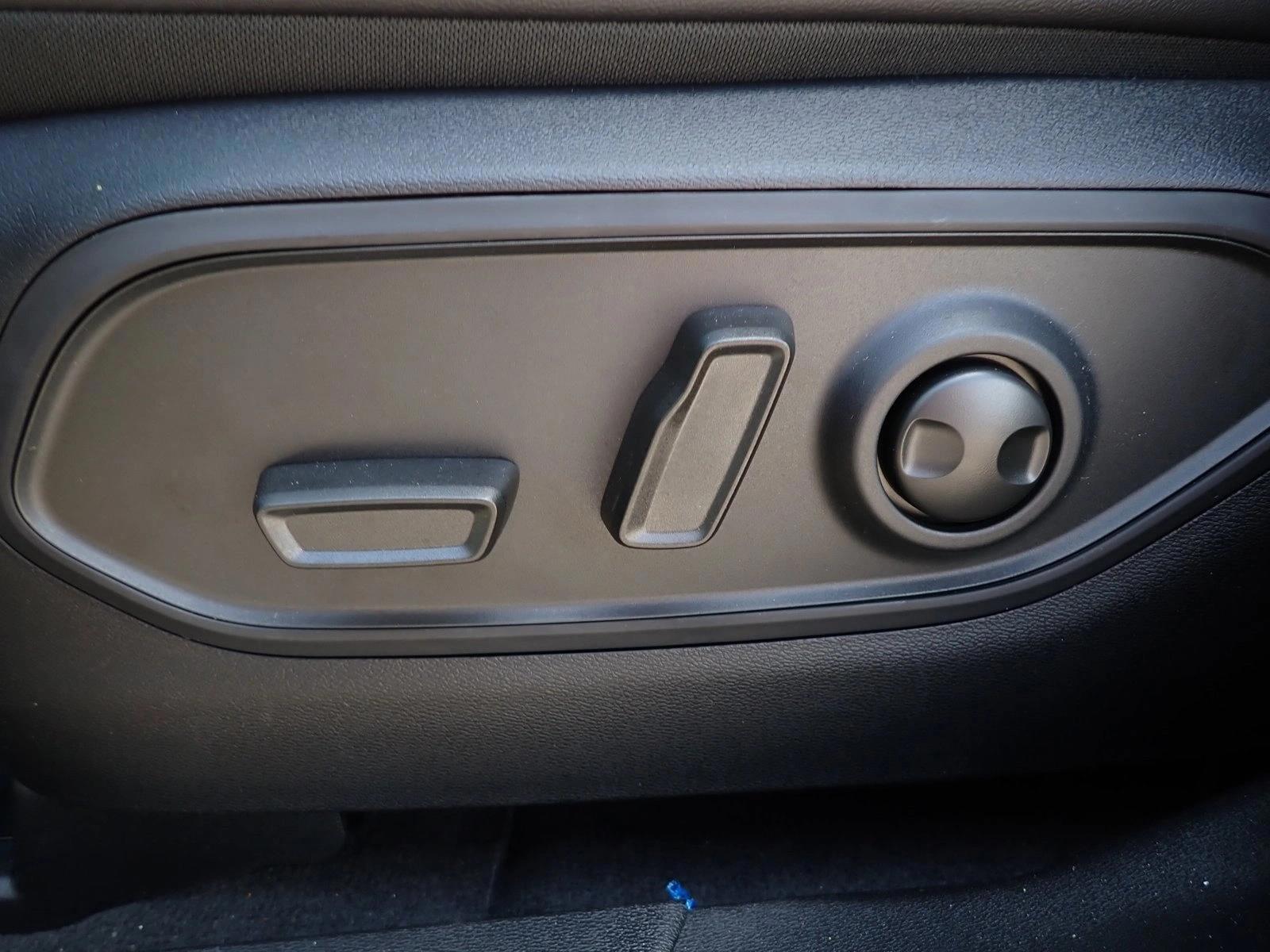 Thumbnail: 2026 Jeep Cherokee - 4