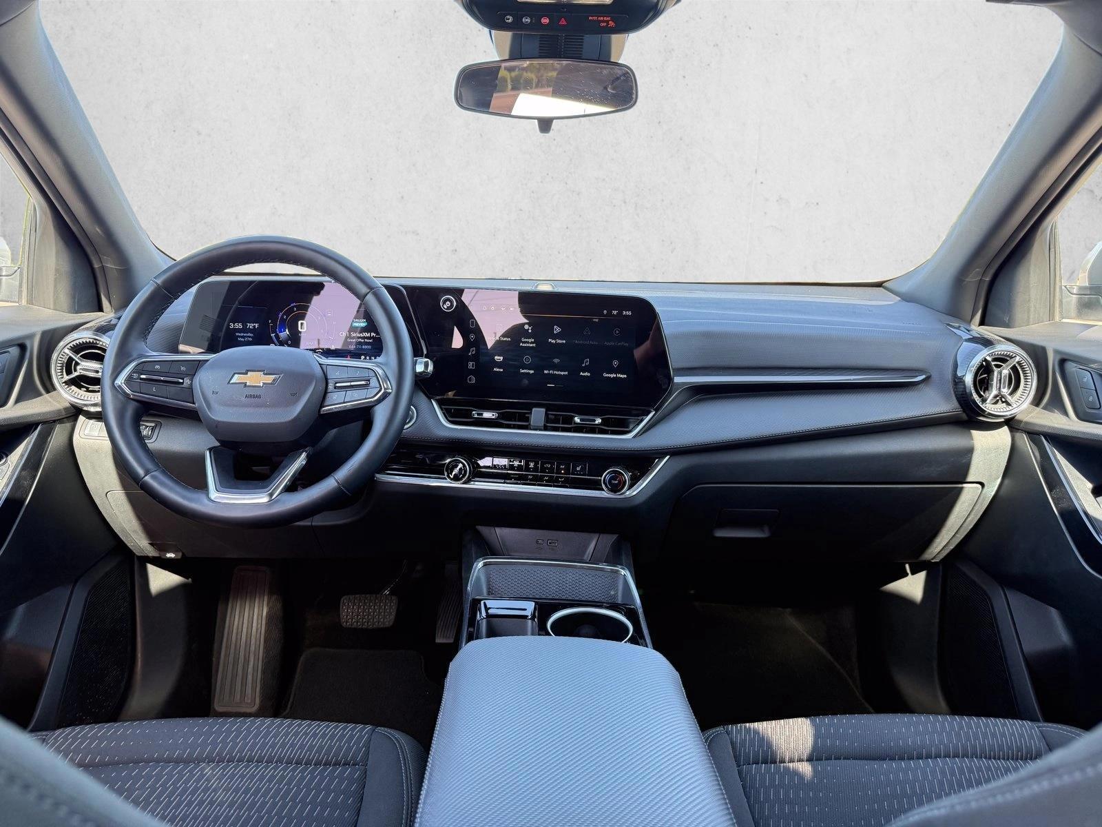 Thumbnail: 2025 Chevrolet Equinox - 3
