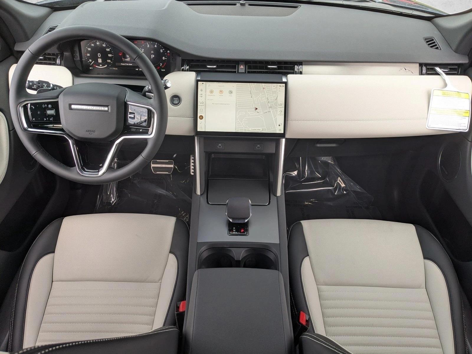Thumbnail: 2026 Land Rover Discovery Sport - 3
