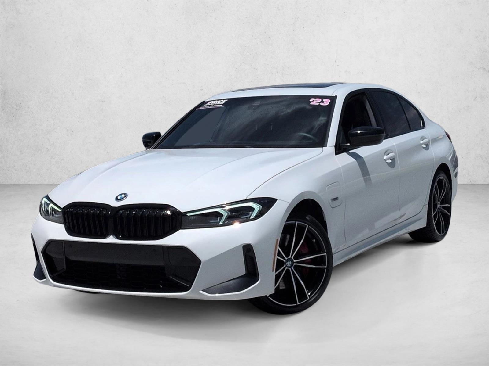 Thumbnail: 2023 BMW 3 Series - 1