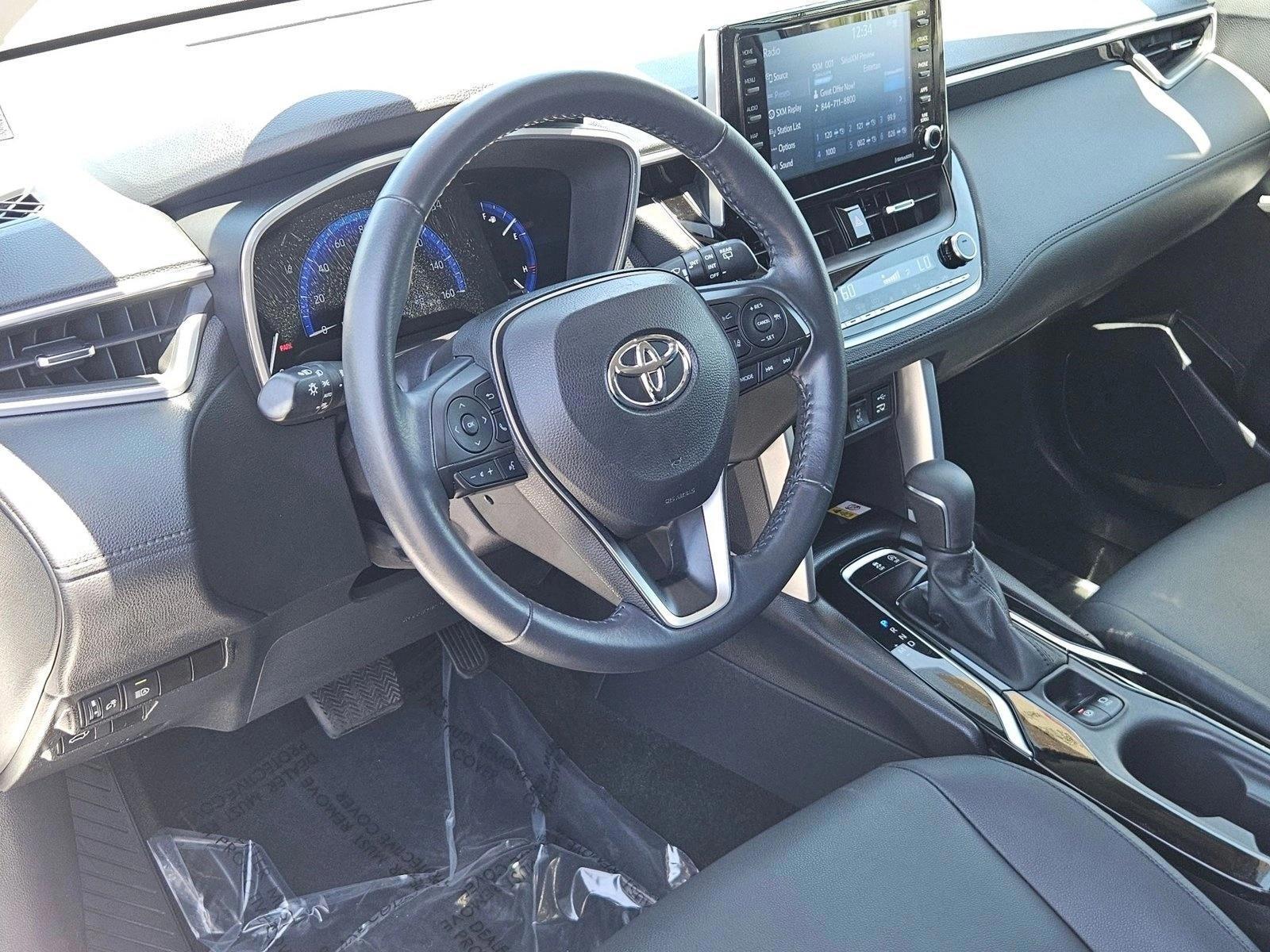 Thumbnail: 2022 Toyota Corolla Cross - 3
