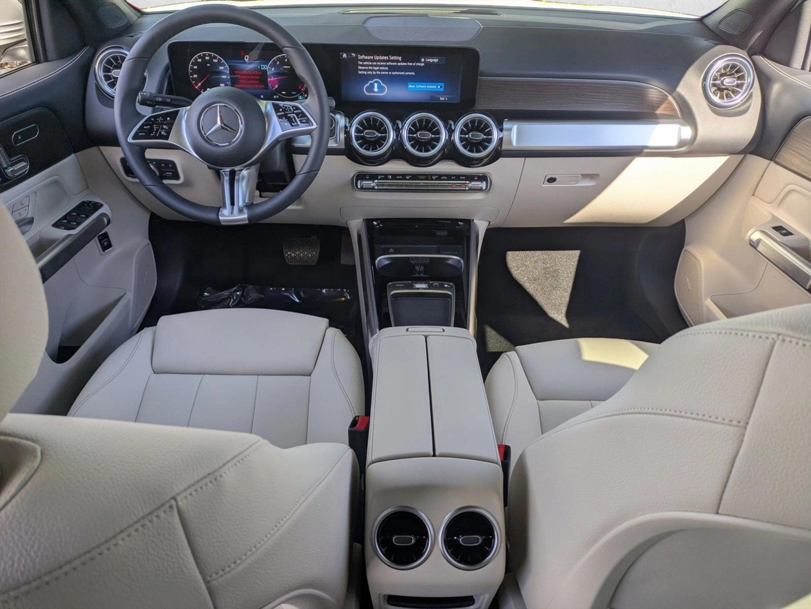 Thumbnail: 2026 Mercedes-Benz GLB - 2