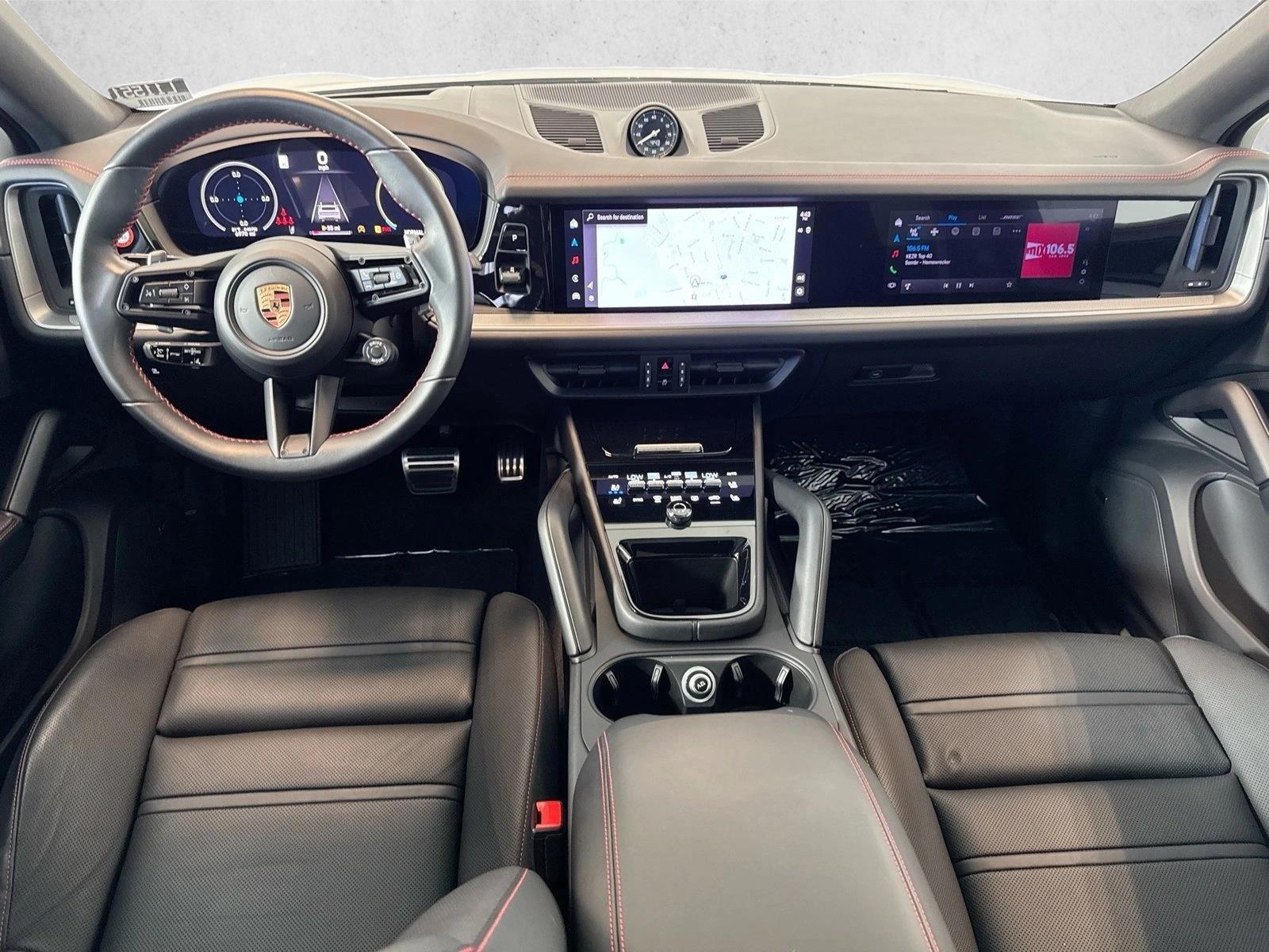 Thumbnail: 2025 Porsche Cayenne - 3