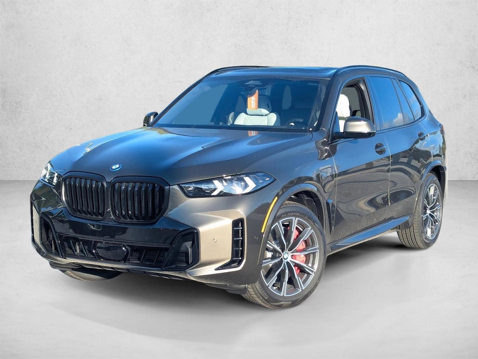 Thumbnail: 2026 BMW X5 - 1