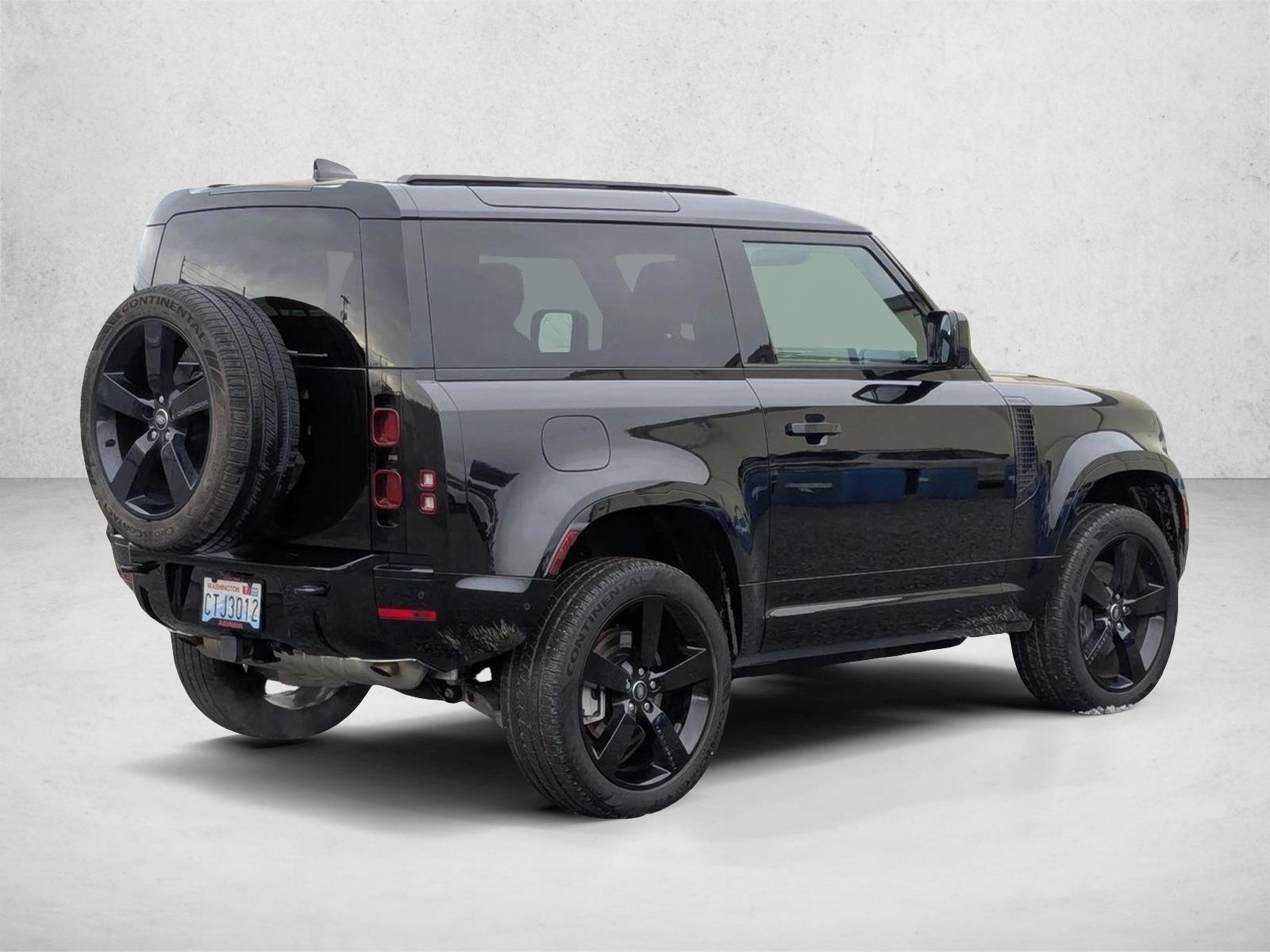 2025 Land Rover Defender X-Dynamic SE - Photo 2