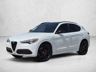 2022 Alfa Romeo Stelvio