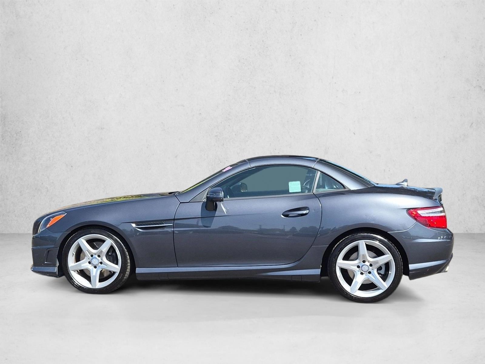 Thumbnail: 2014 Mercedes-Benz SLK - 2