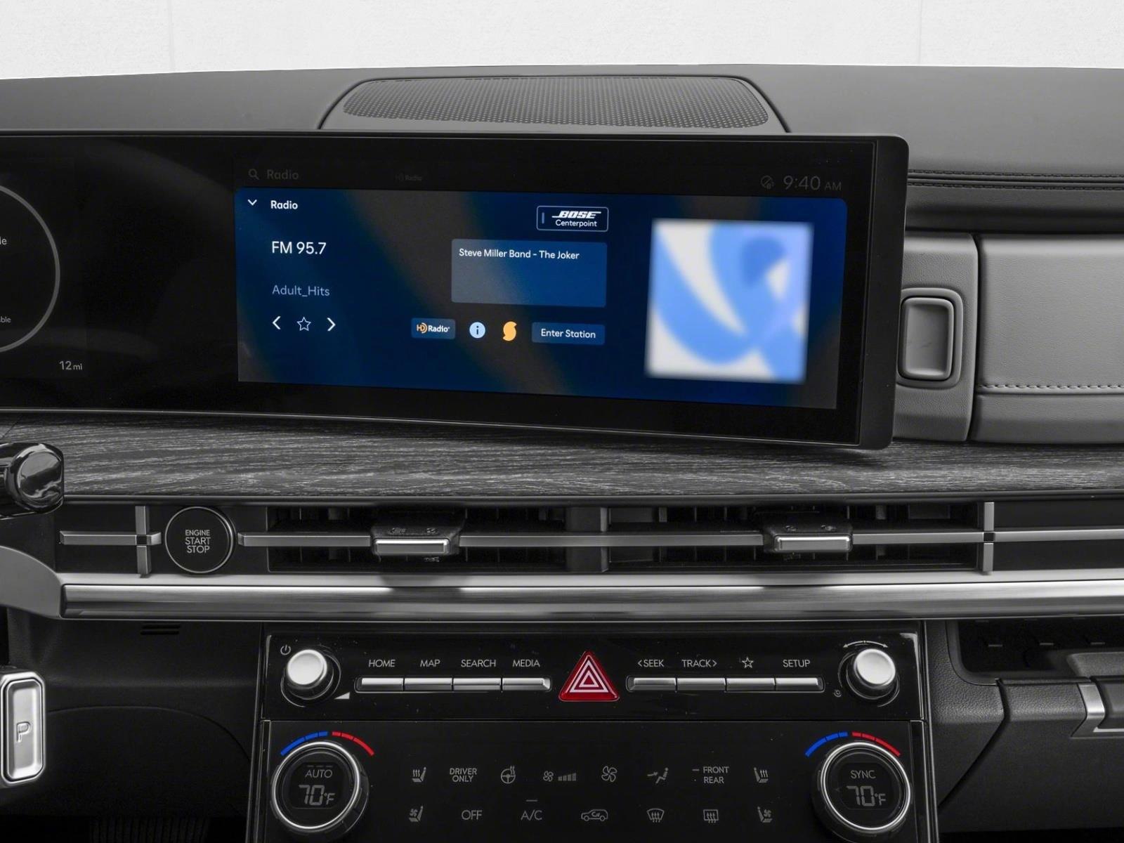 2025 Hyundai Santa Fe Limited - Photo 7