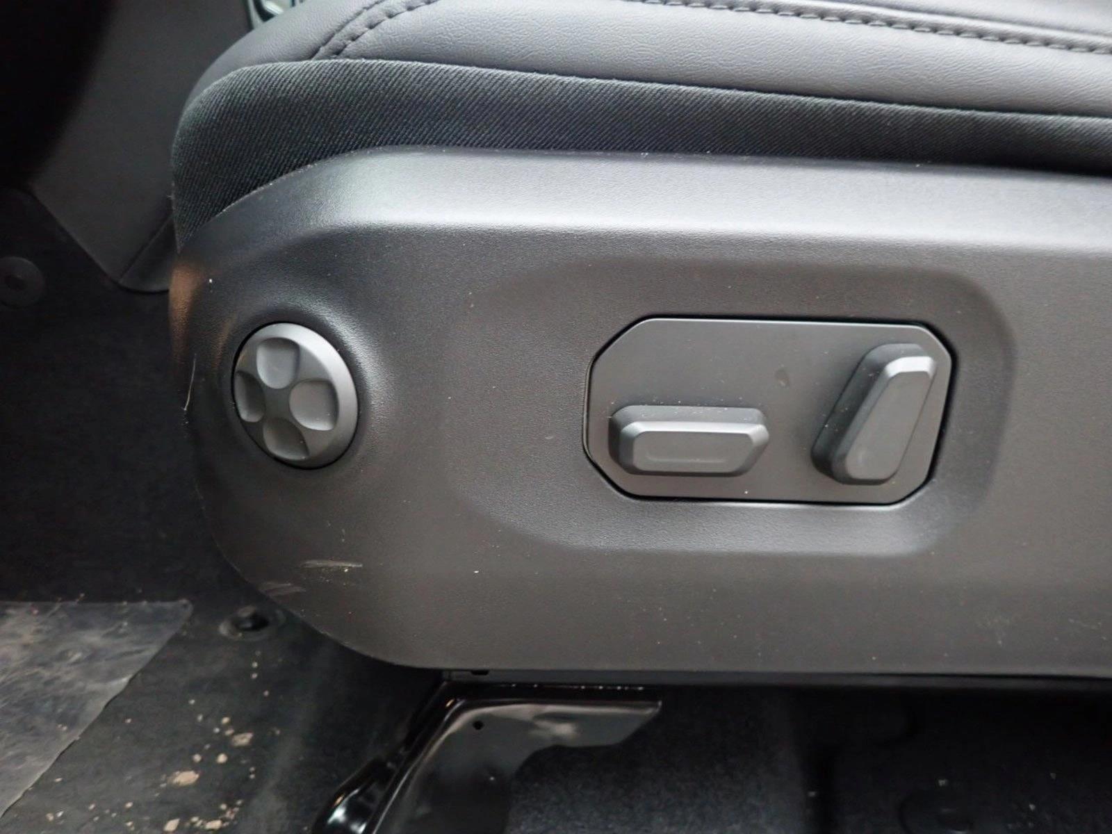 Thumbnail: 2026 Jeep Wrangler - 3