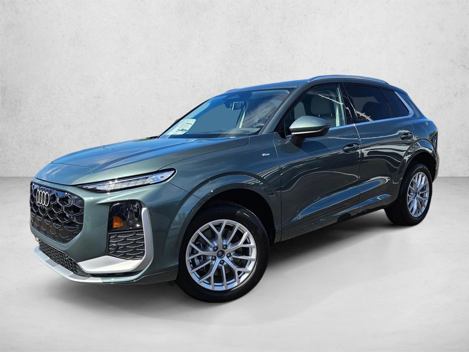 Thumbnail: 2026 Audi Q3 - 1