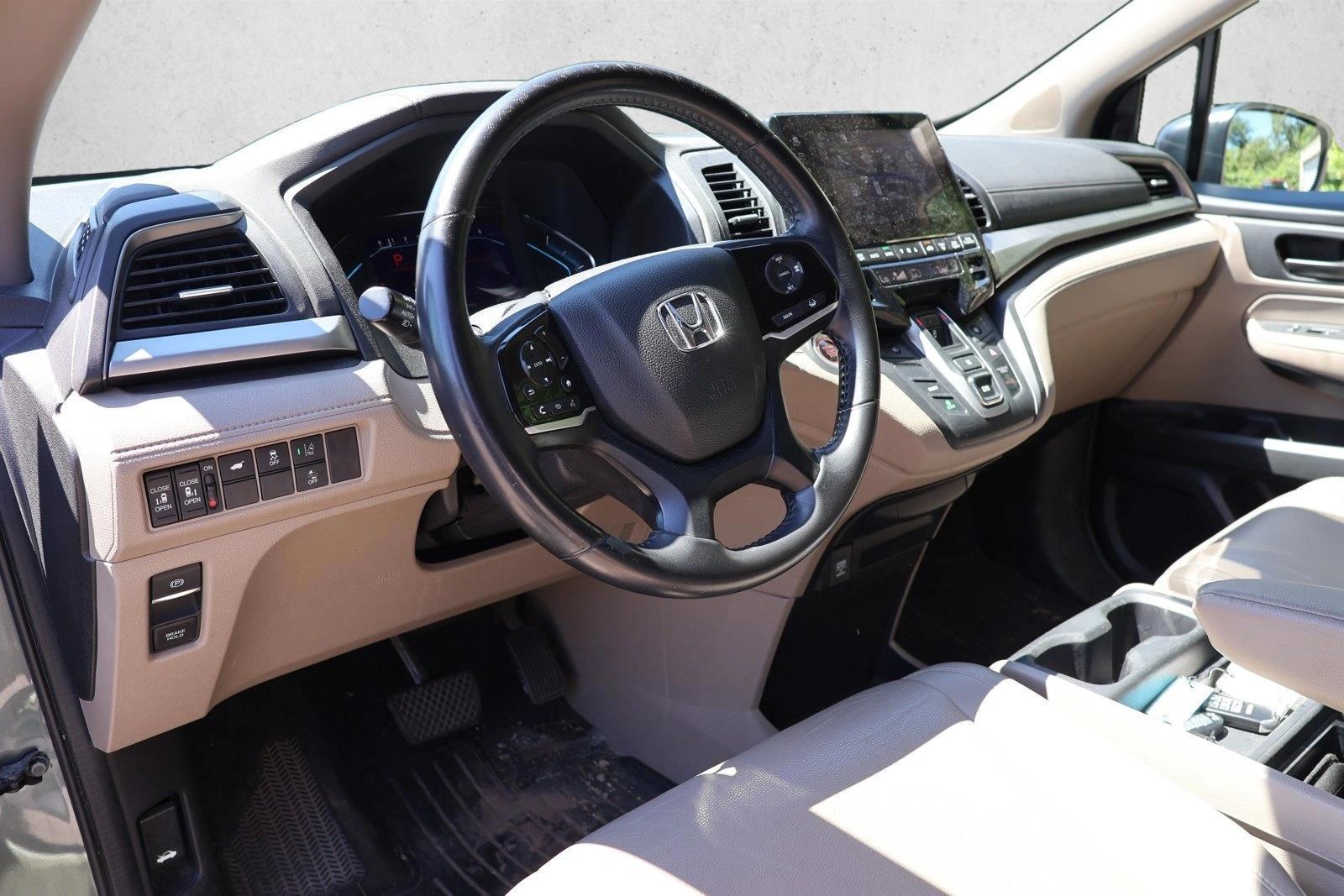 Thumbnail: 2018 Honda Odyssey - 3
