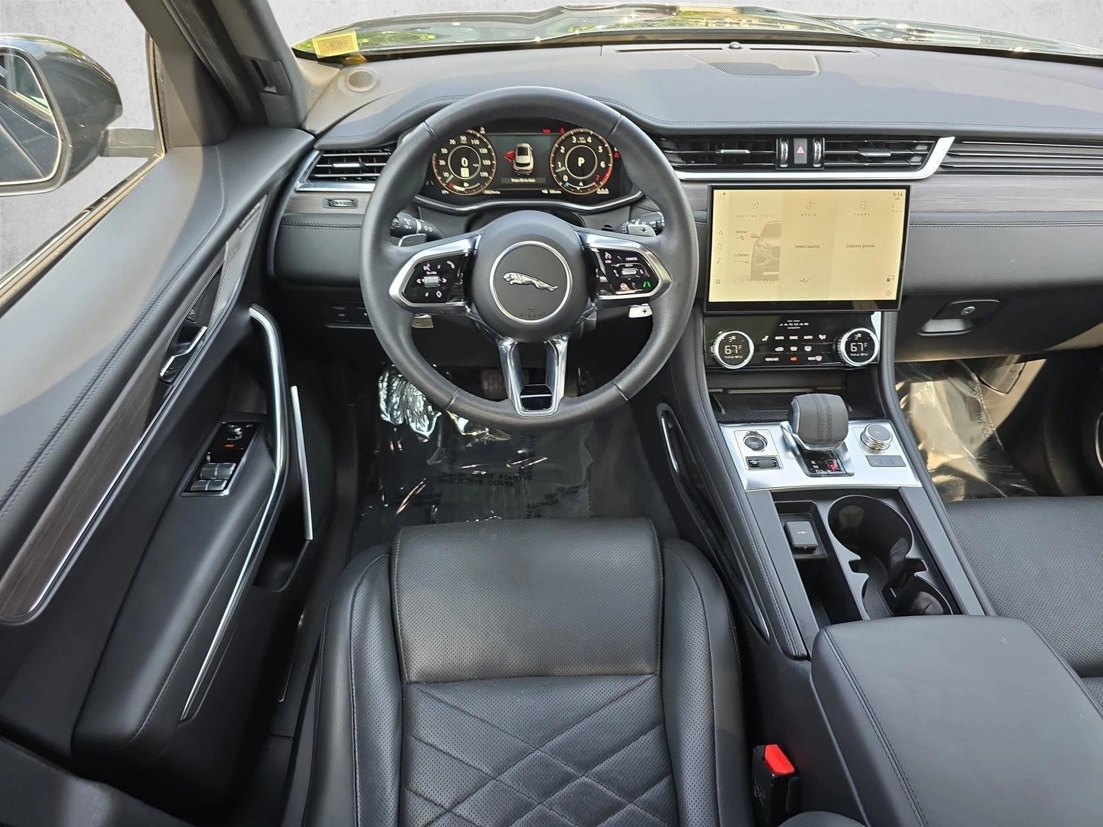 Thumbnail: 2023 Jaguar F-Pace - 4