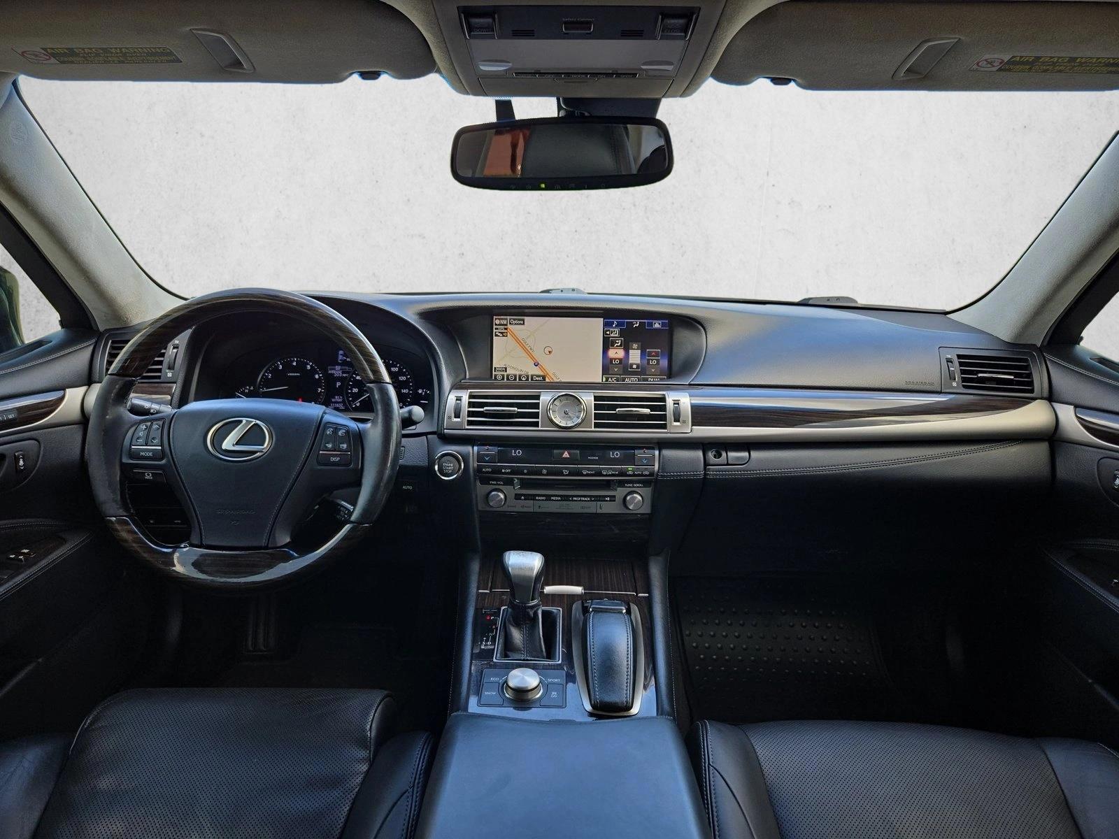 Thumbnail: 2015 Lexus LS - 4