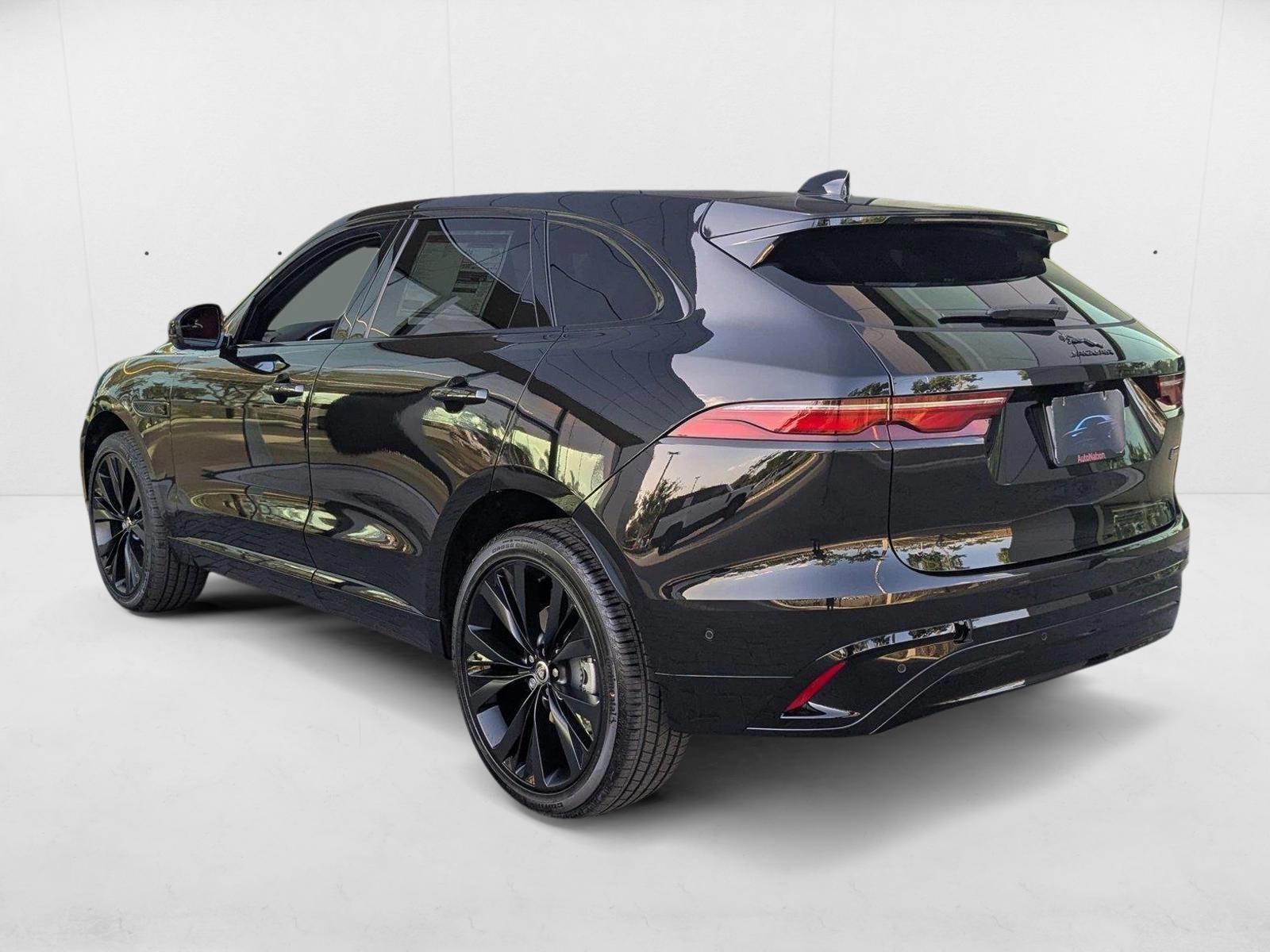 2026 Jaguar F-Pace R-Dynamic S - Photo 9
