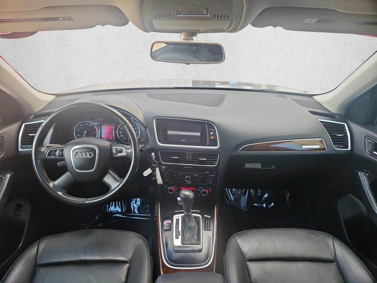 Thumbnail: 2010 Audi Q5 - 3