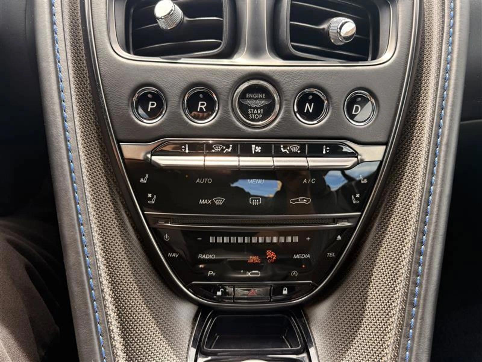 2017 Aston Martin DB11 Launch Edition - Photo 16