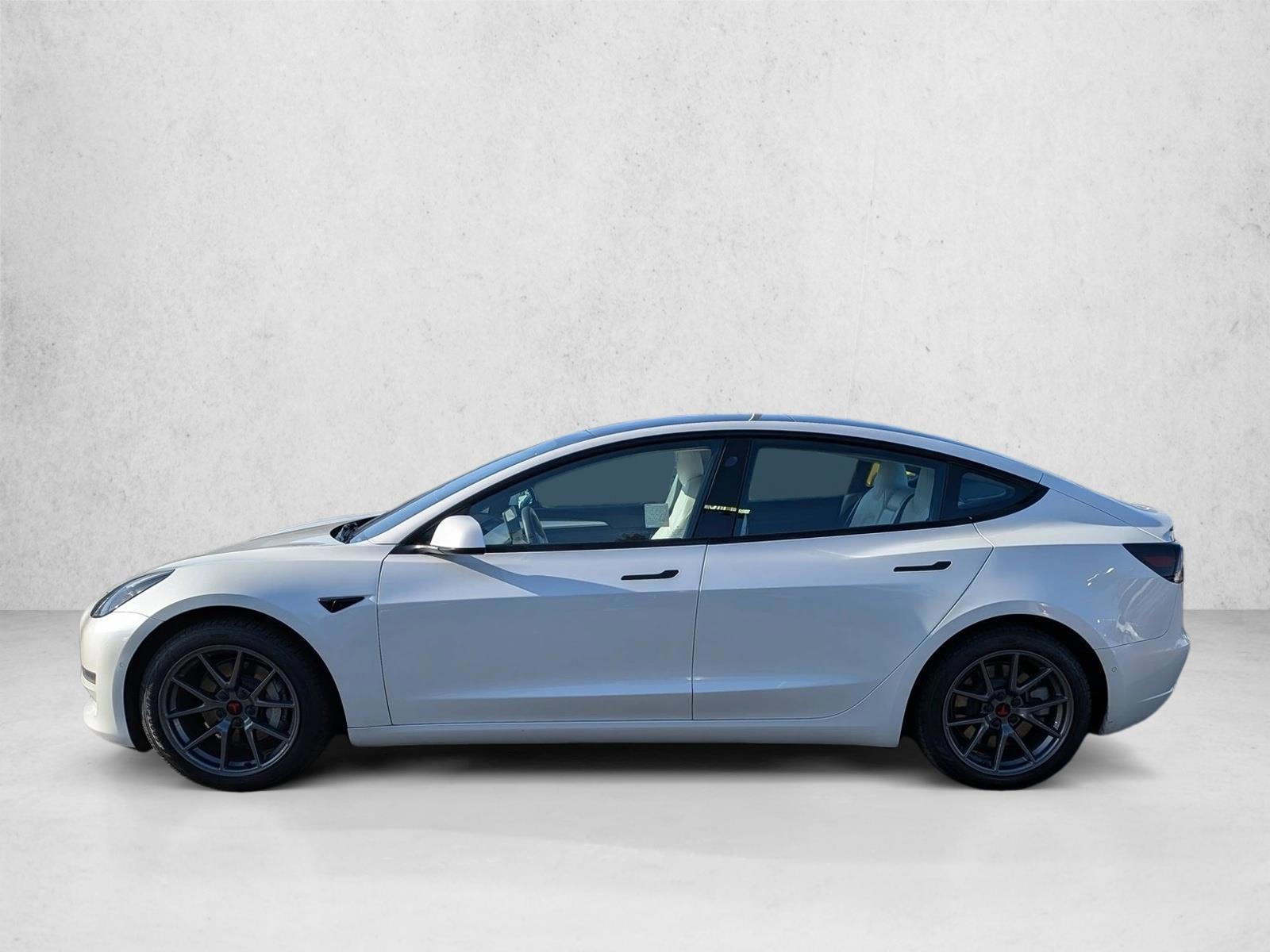Thumbnail: 2022 Tesla Model 3 - 2