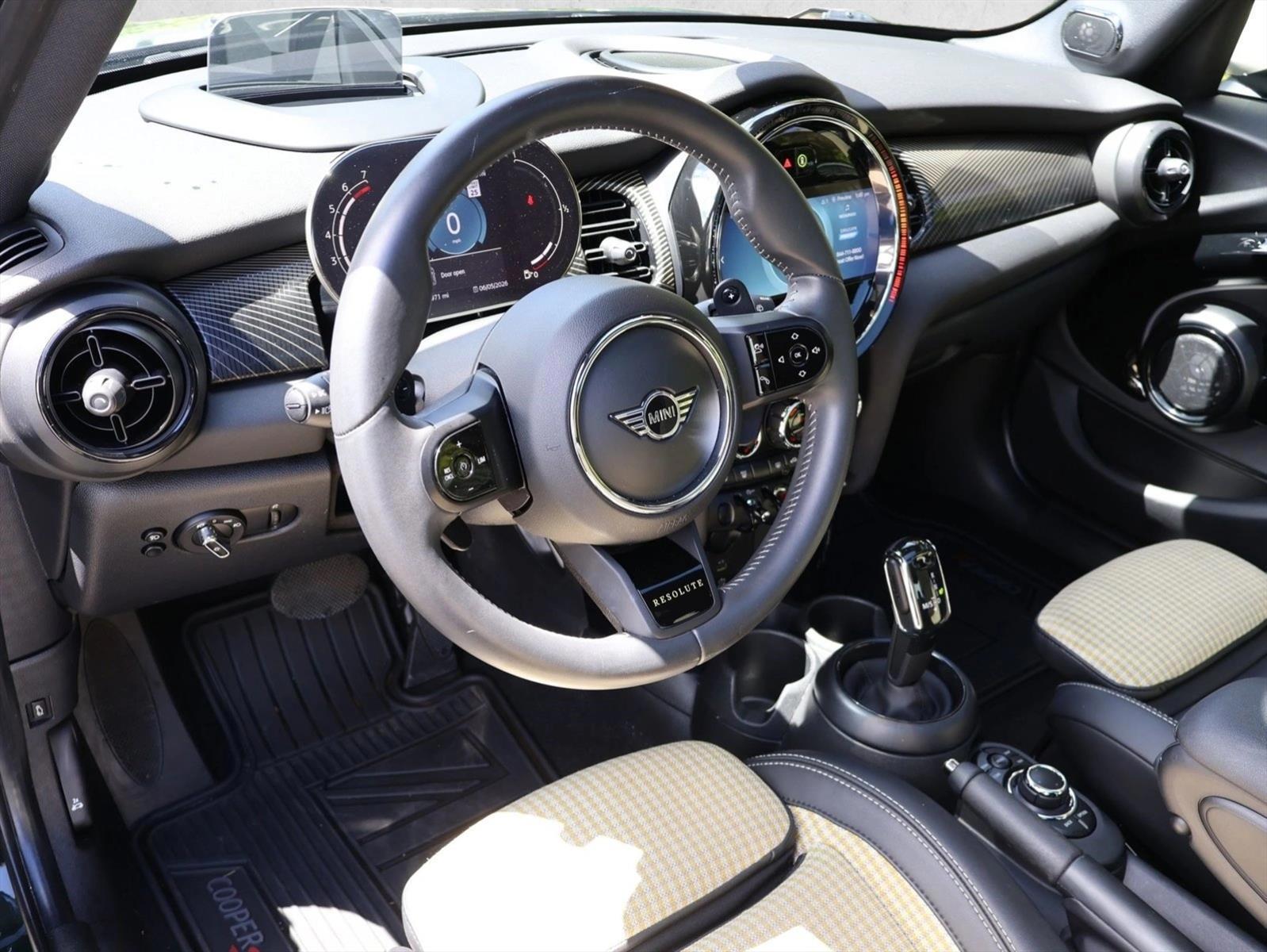 Thumbnail: 2023 MINI Cooper Hardtop - 3