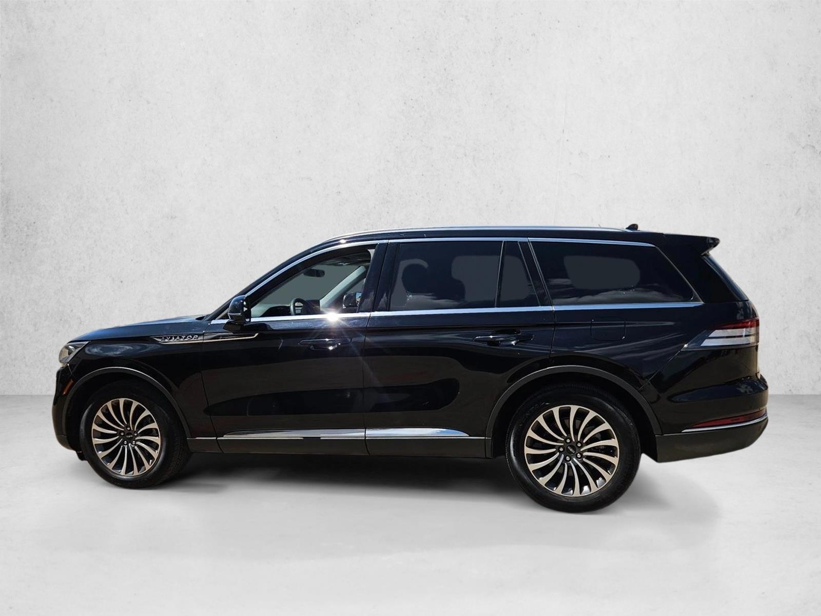 Thumbnail: 2020 Lincoln Aviator - 2