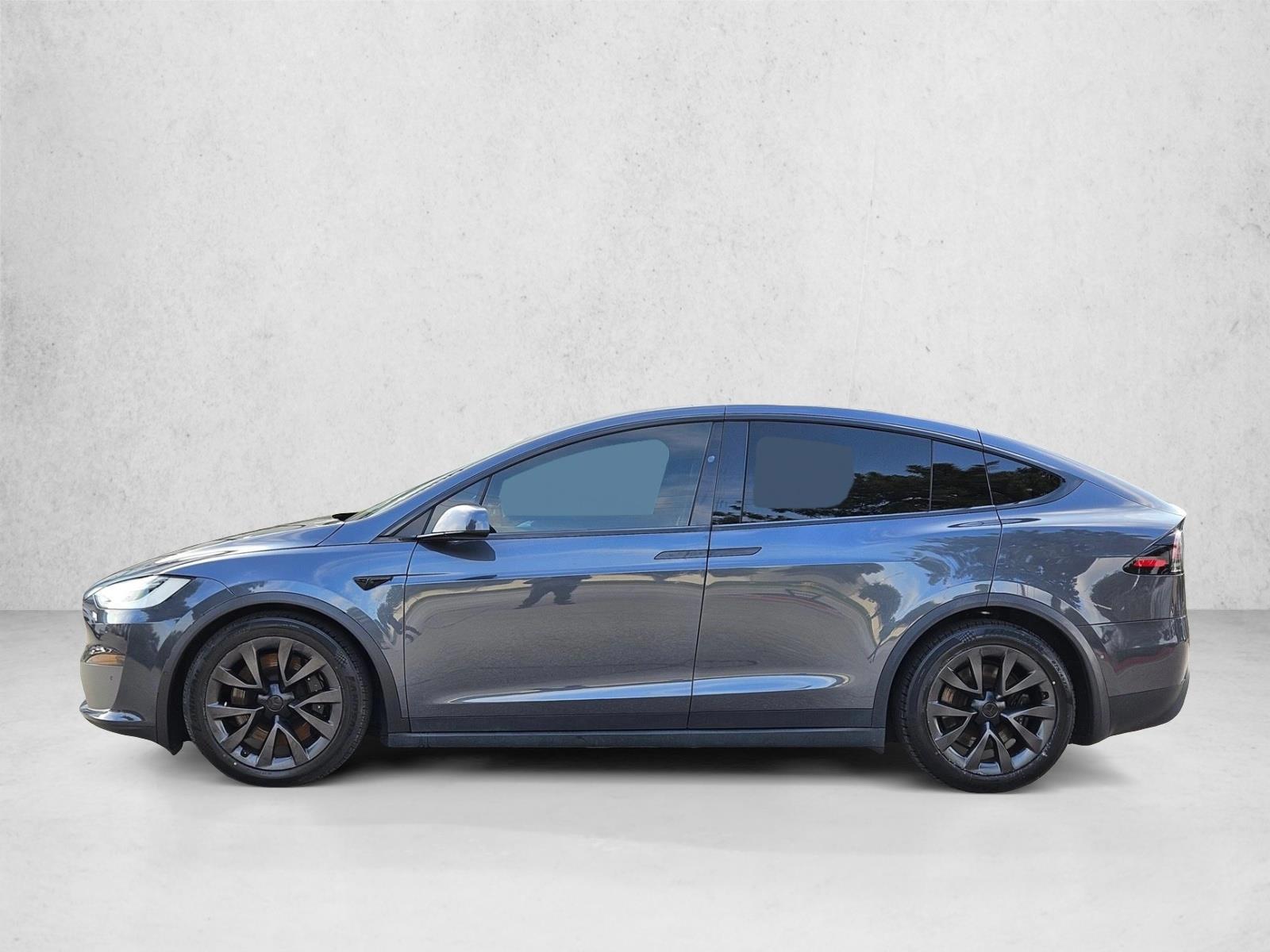 Thumbnail: 2022 Tesla Model X - 2