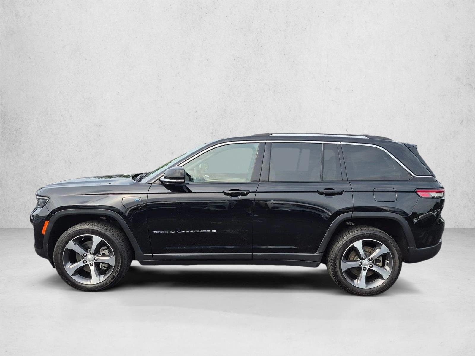 Thumbnail: 2022 Jeep Grand Cherokee - 2