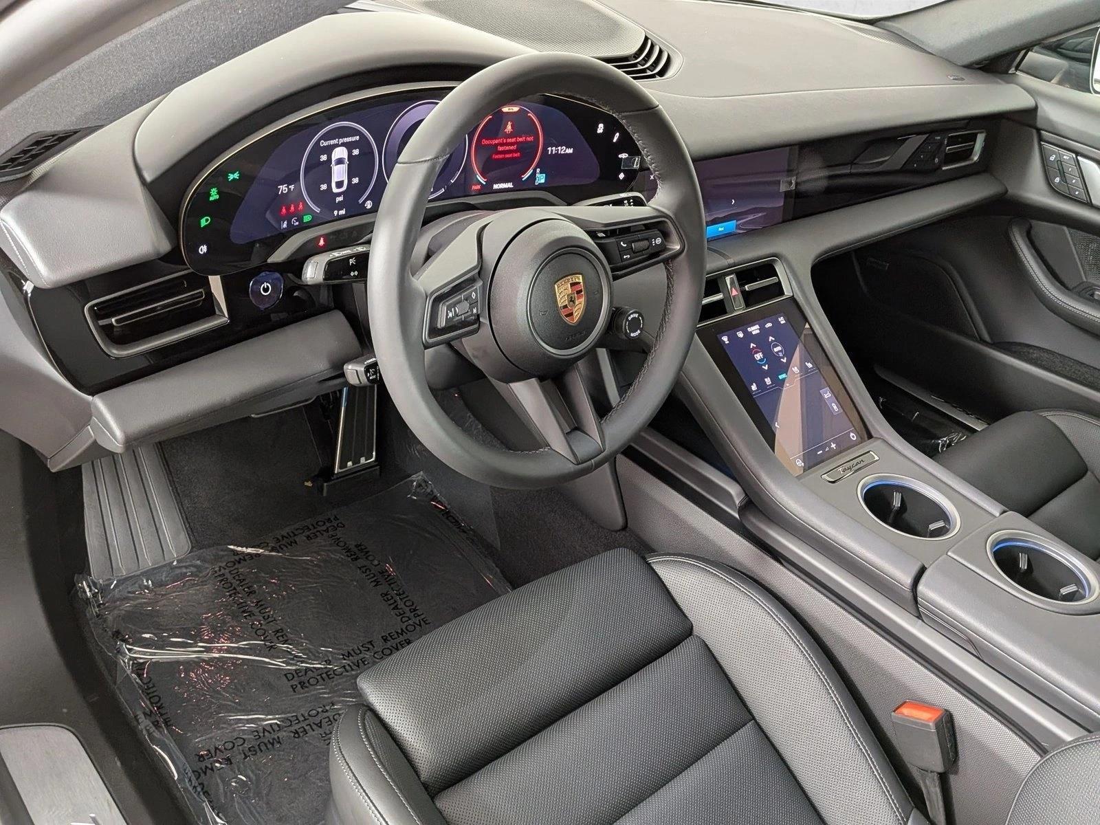 Thumbnail: 2026 Porsche Taycan - 3