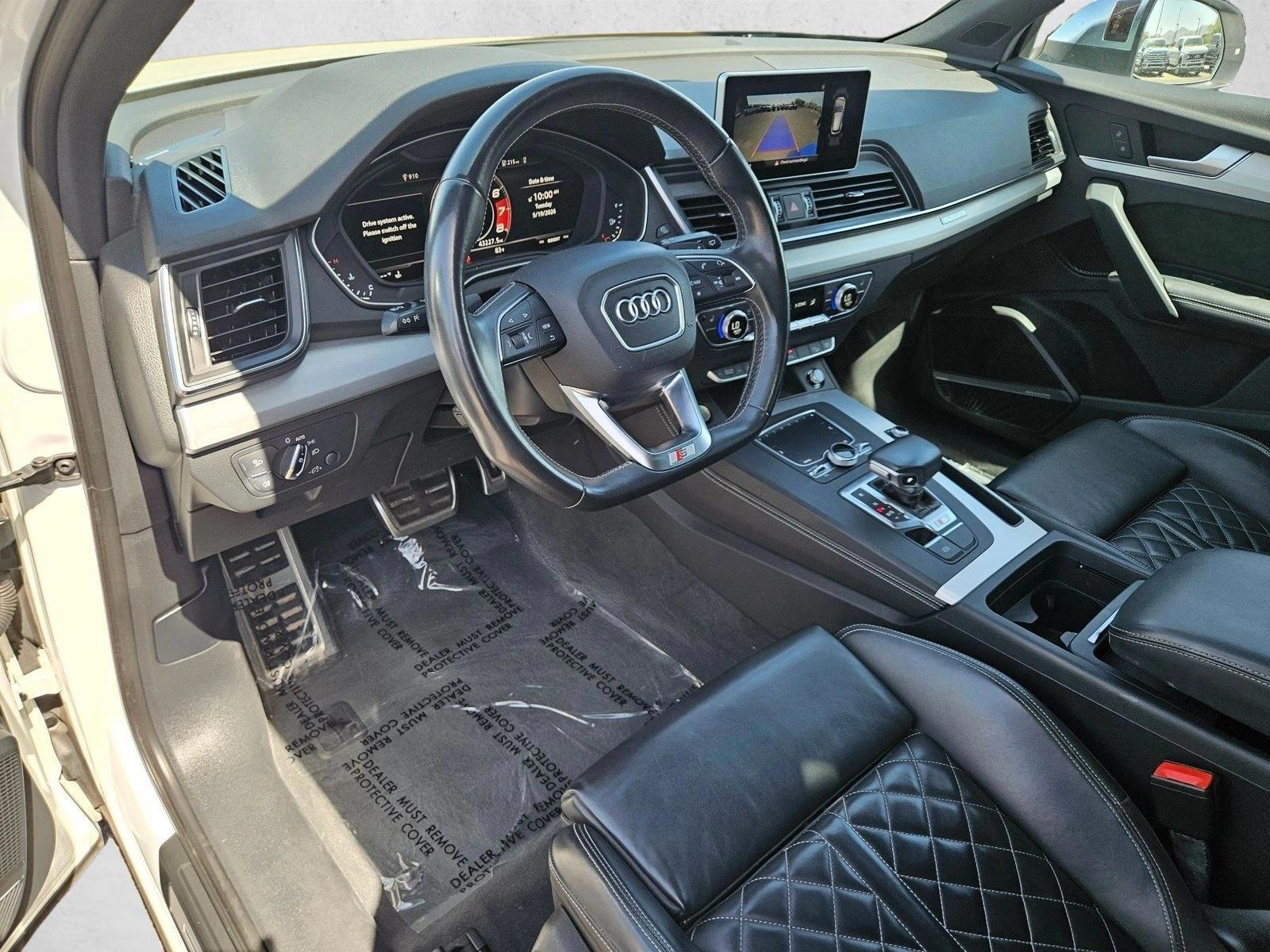 Thumbnail: 2018 Audi SQ5 - 3