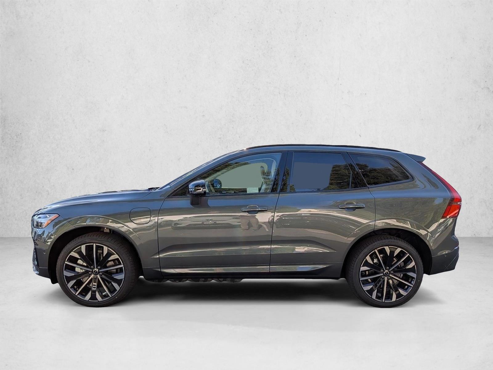Thumbnail: 2026 Volvo XC60 - 2