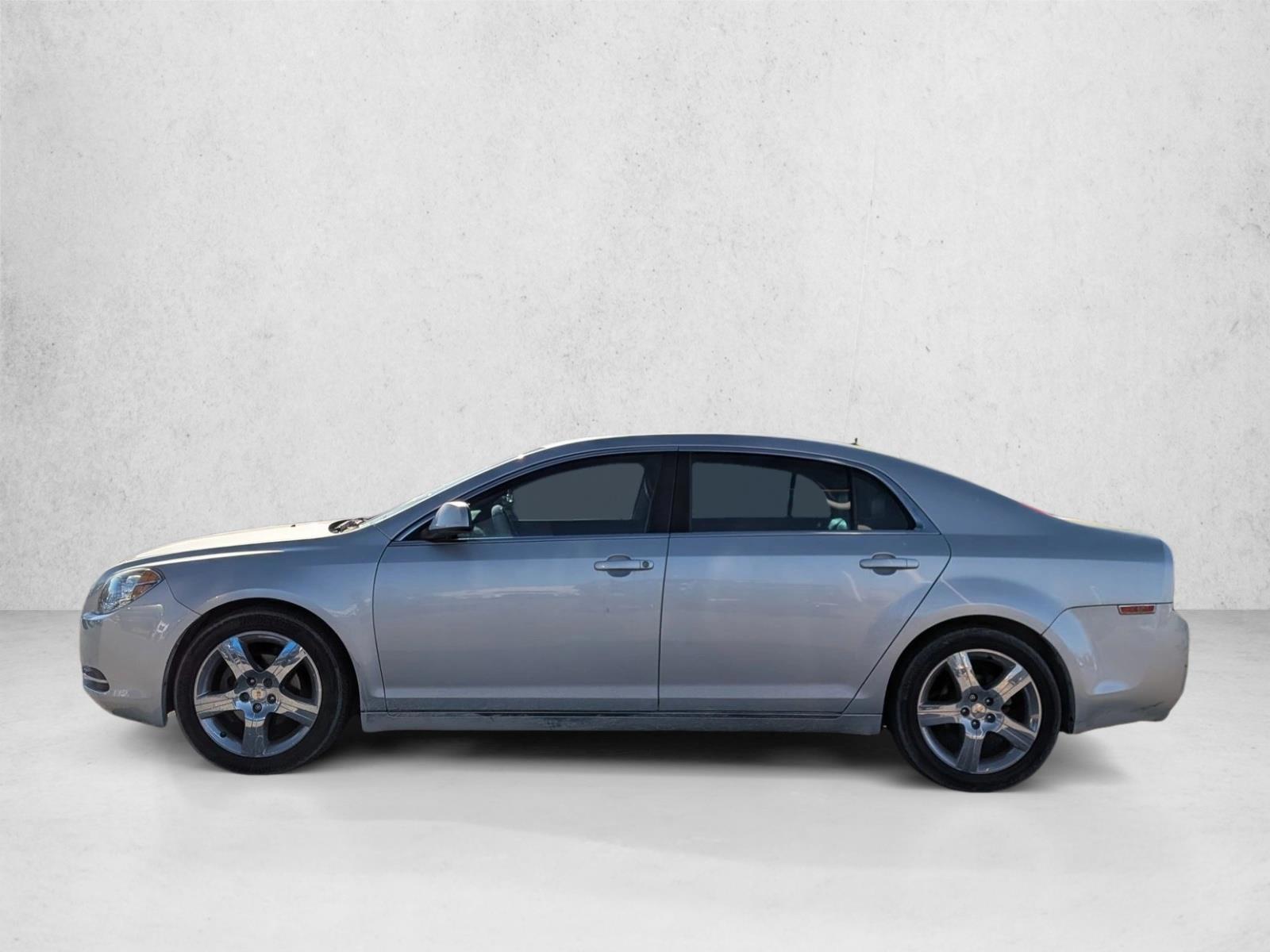 Thumbnail: 2011 Chevrolet Malibu - 2