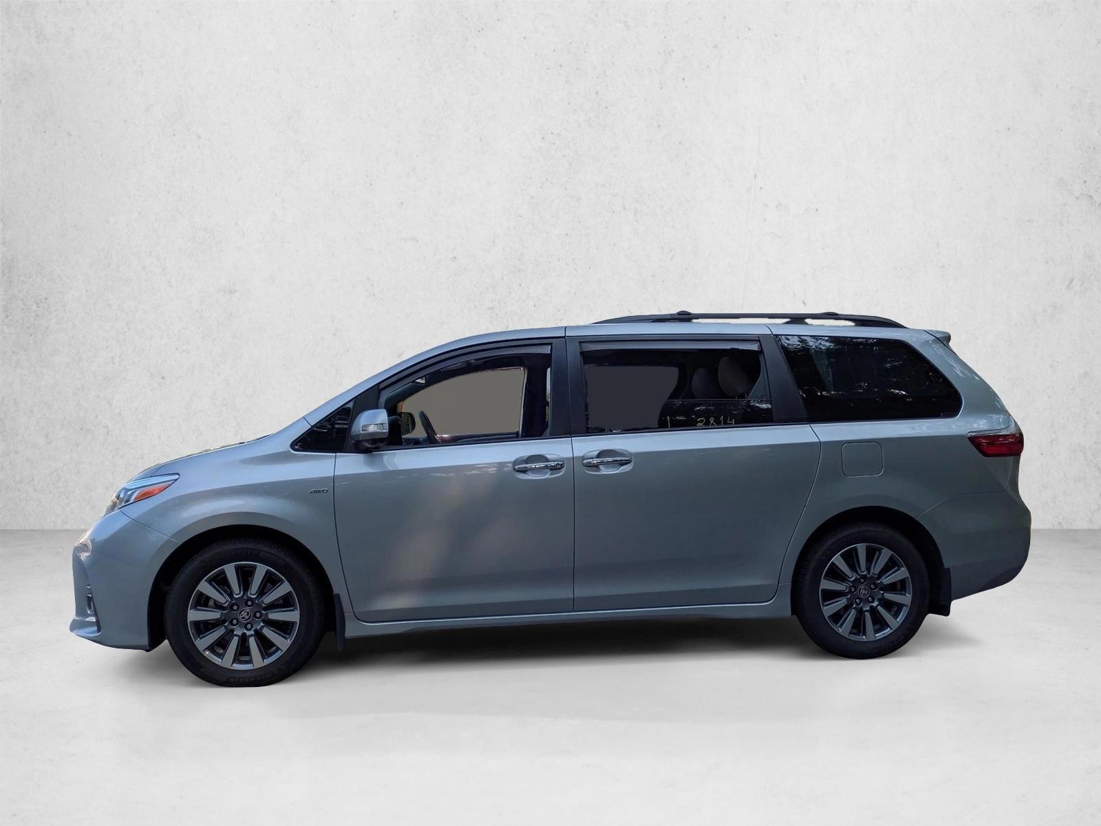 Thumbnail: 2020 Toyota Sienna - 2